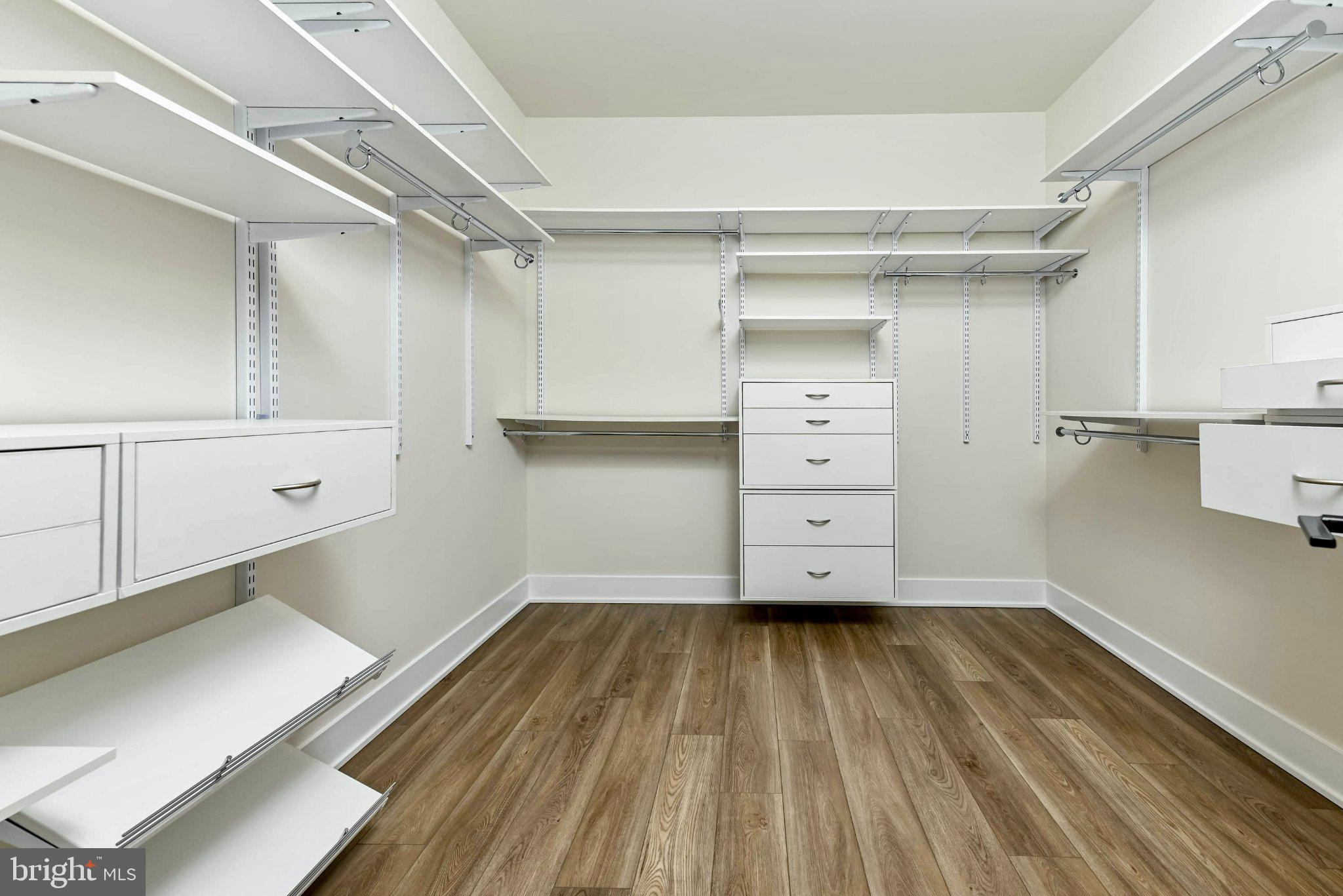 LENAH MILL - Residential