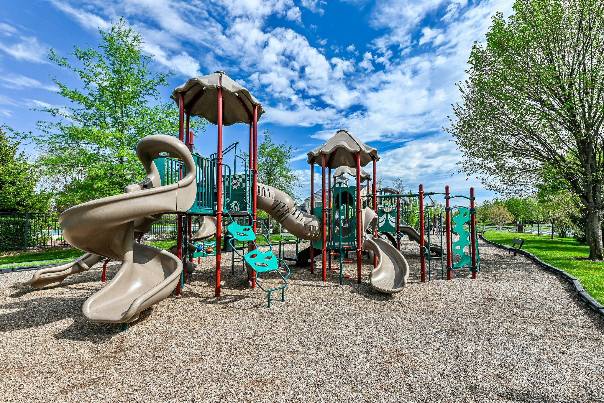 LENAH MILL - Residential