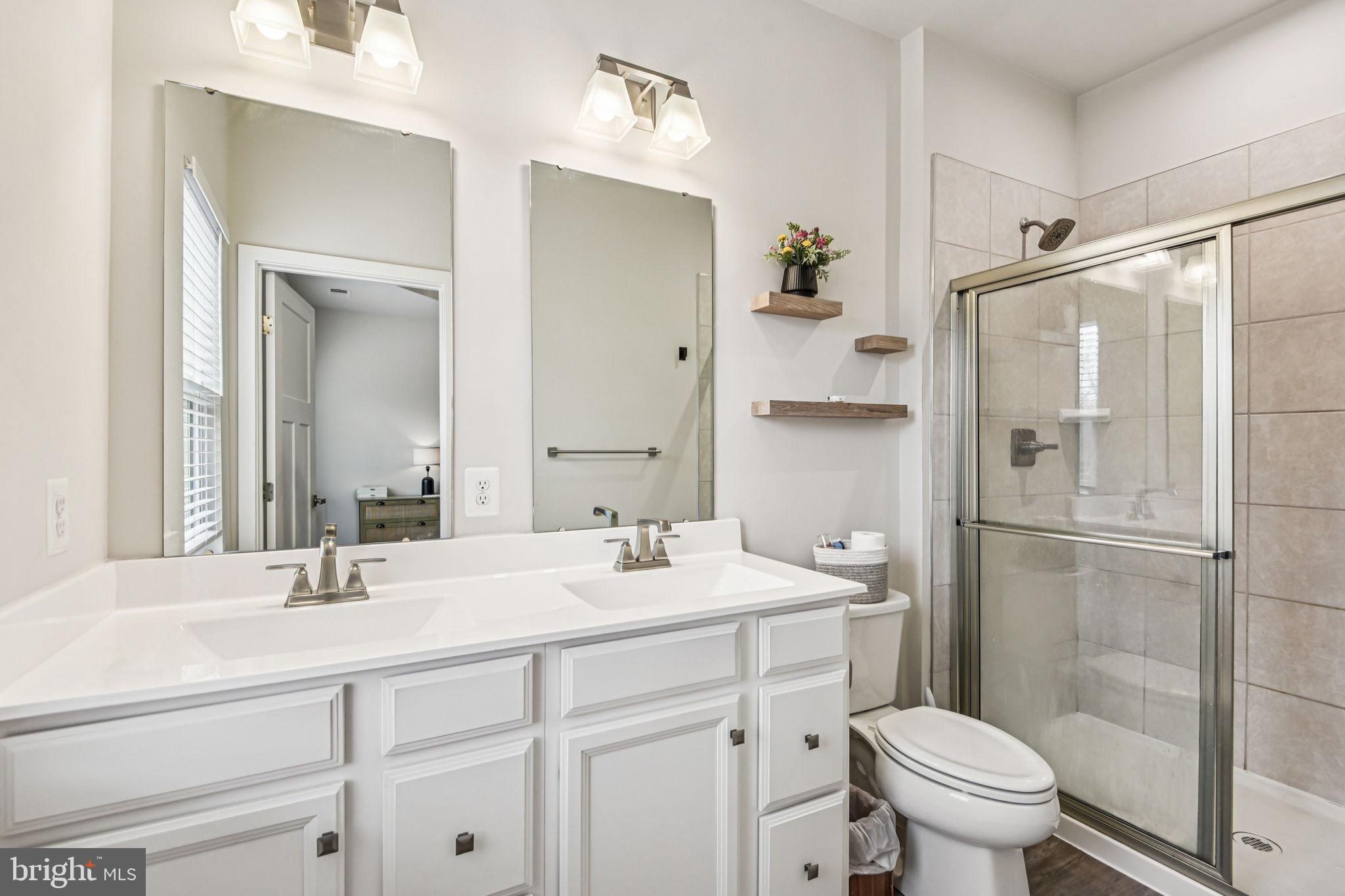 JAMES RUN TOWNHOMES - Residential