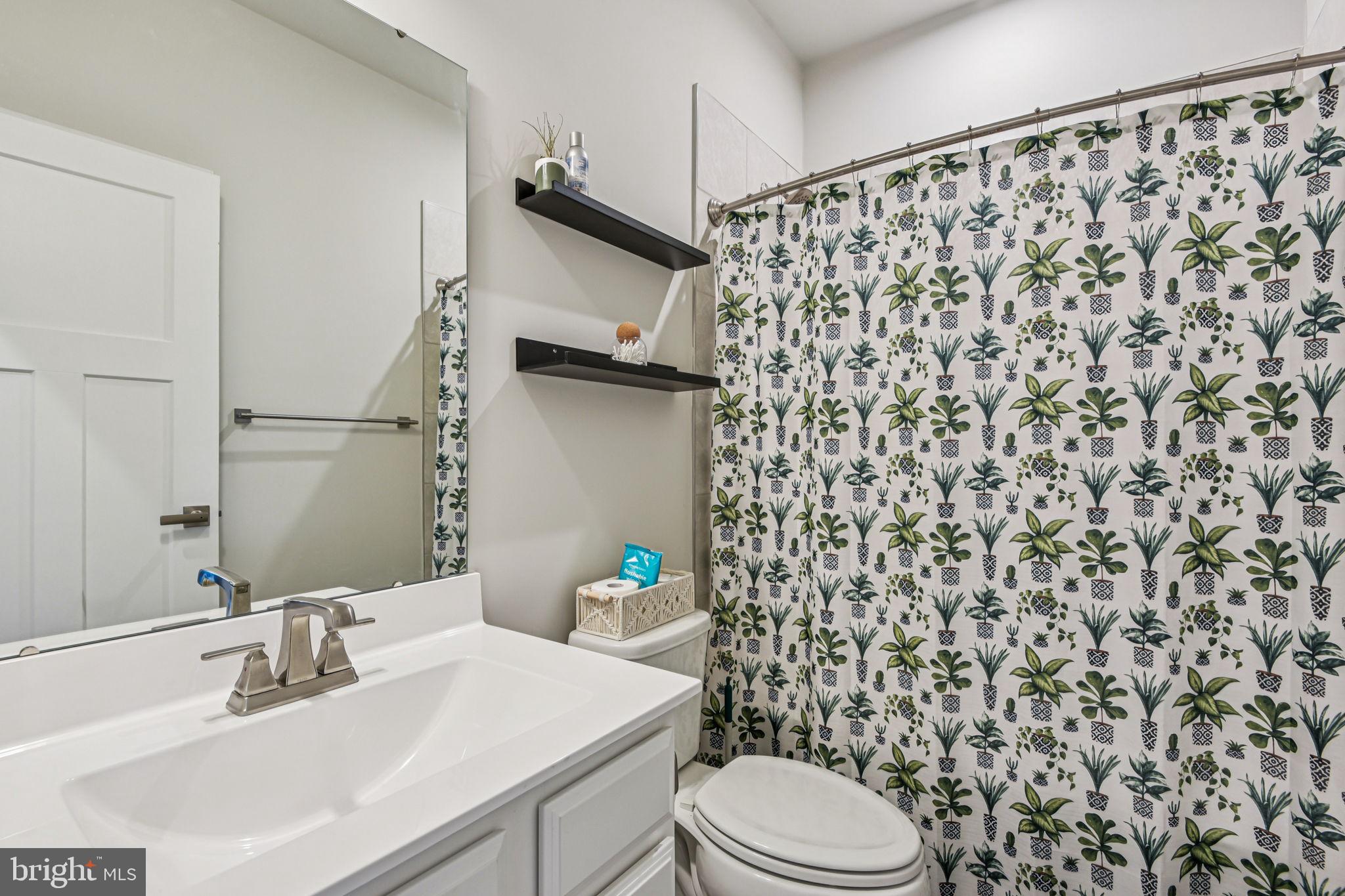 JAMES RUN TOWNHOMES - Residential