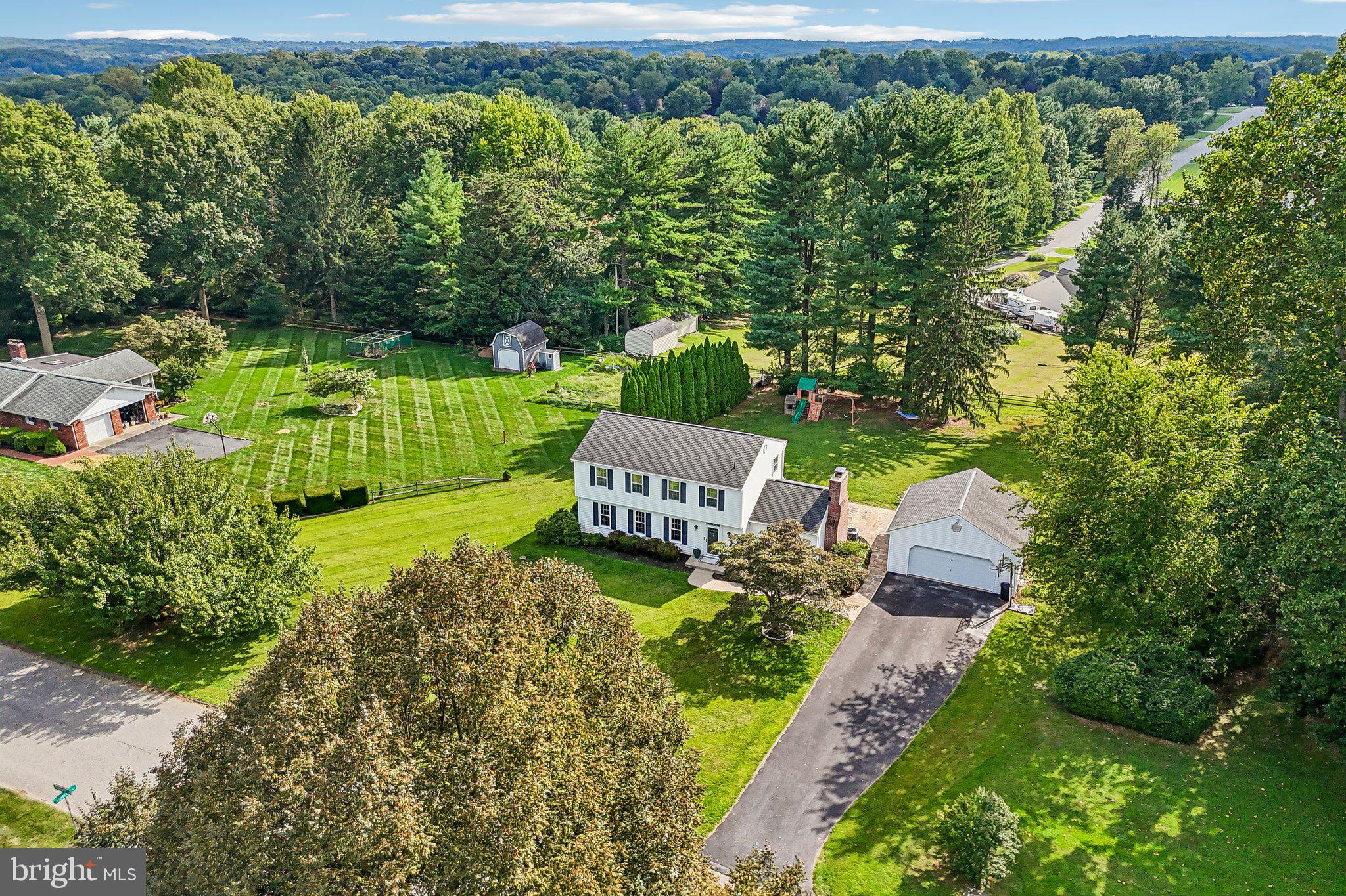 3222 SUFFOLK LANE
