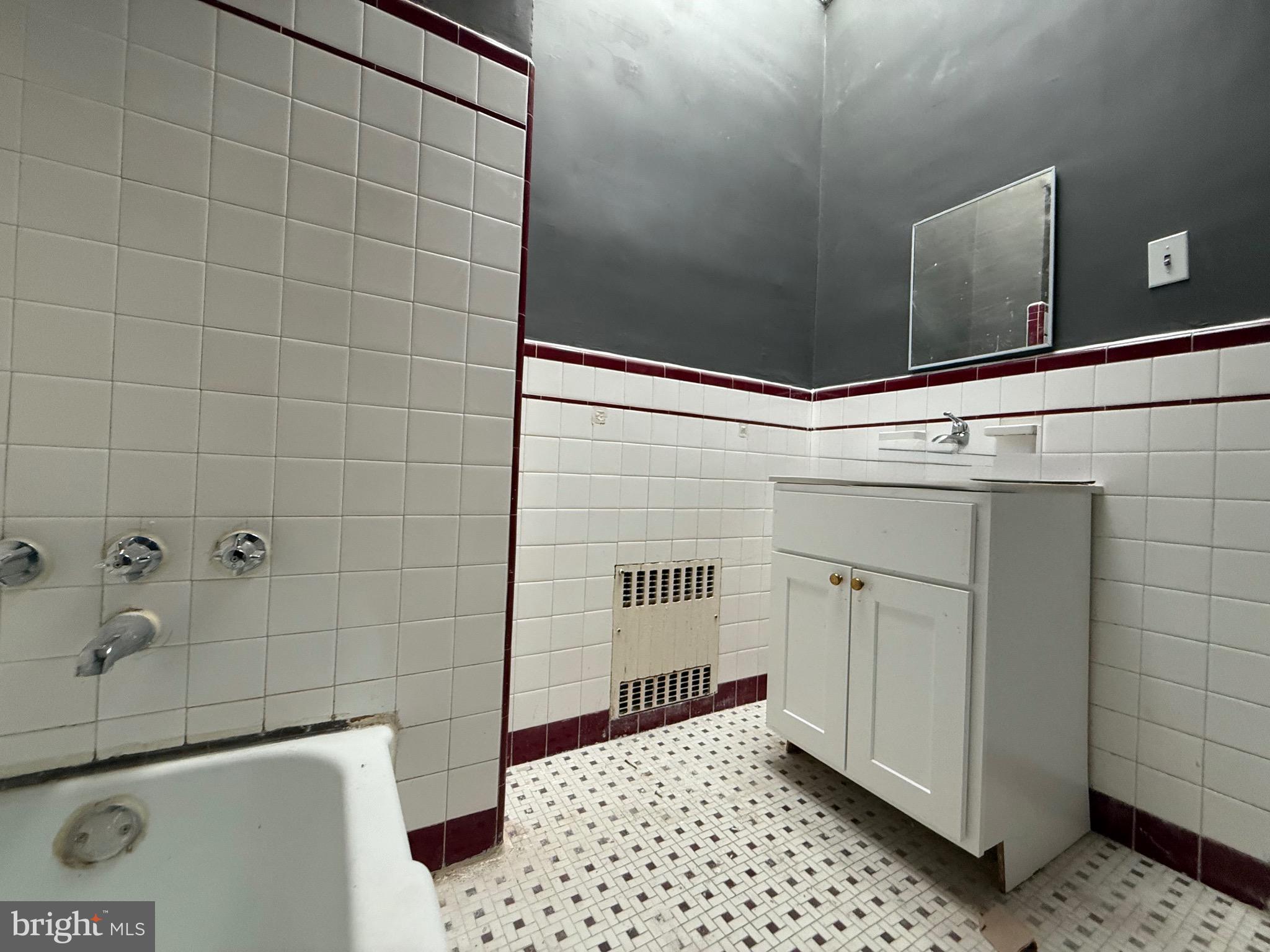 RICHMOND - Residential