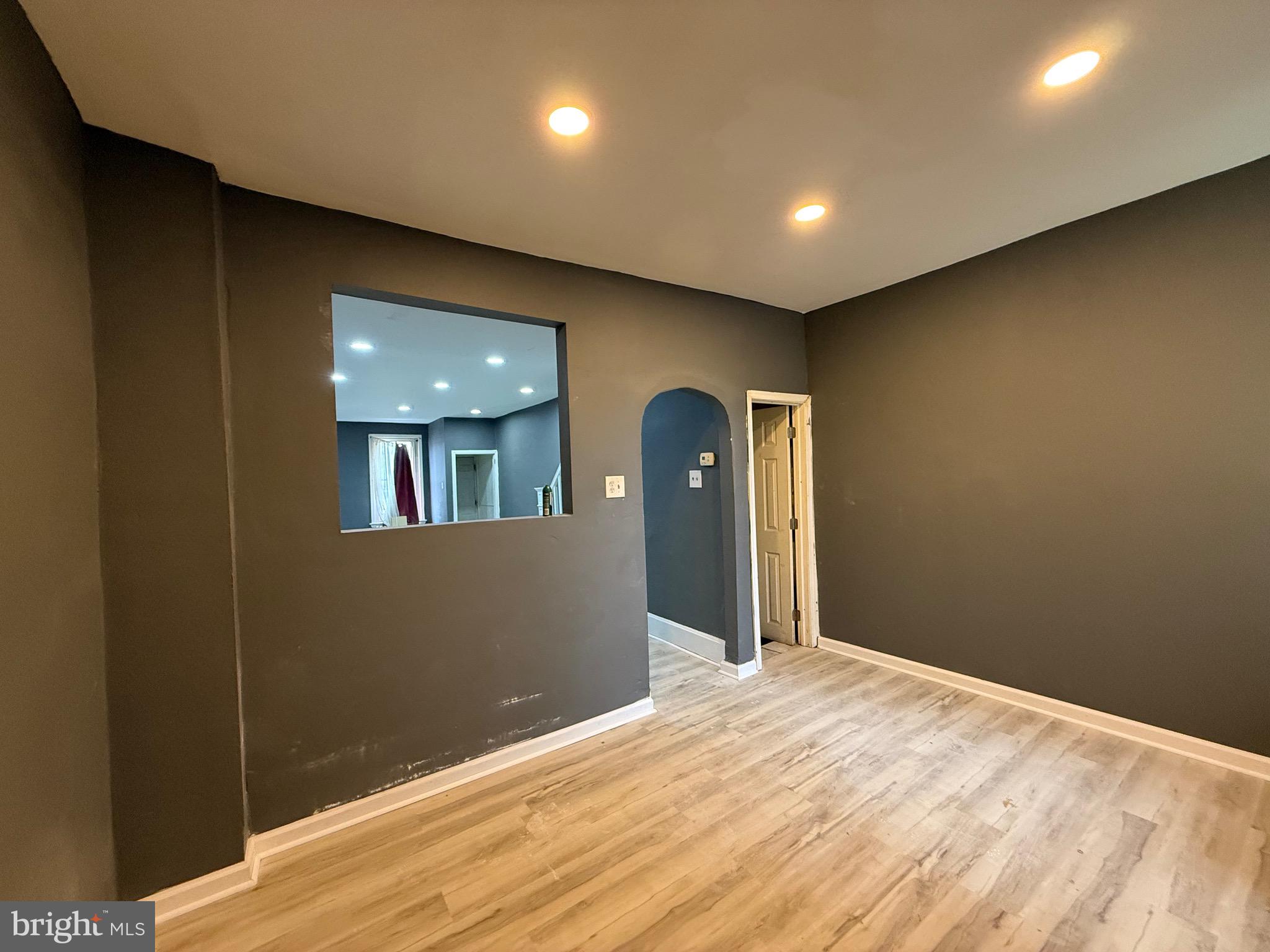 RICHMOND - Residential