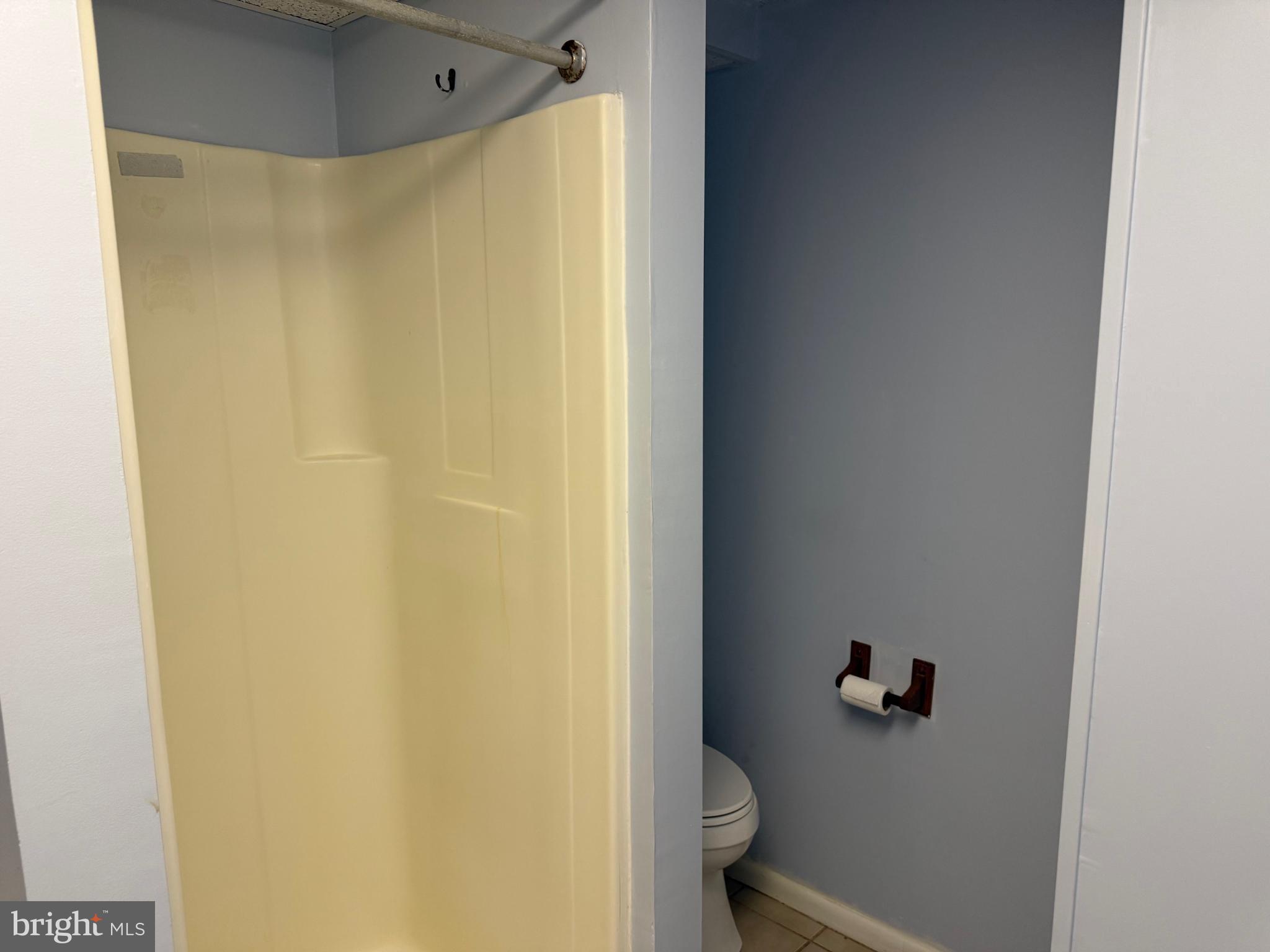 COVE POINT - Residential Lease