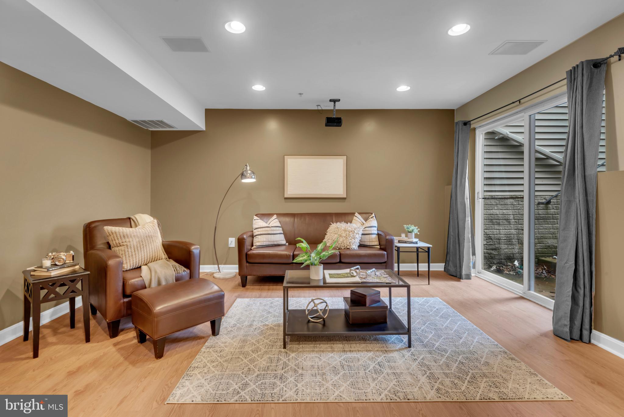 ENCLAVE AT SEVEN OAKS - Residential