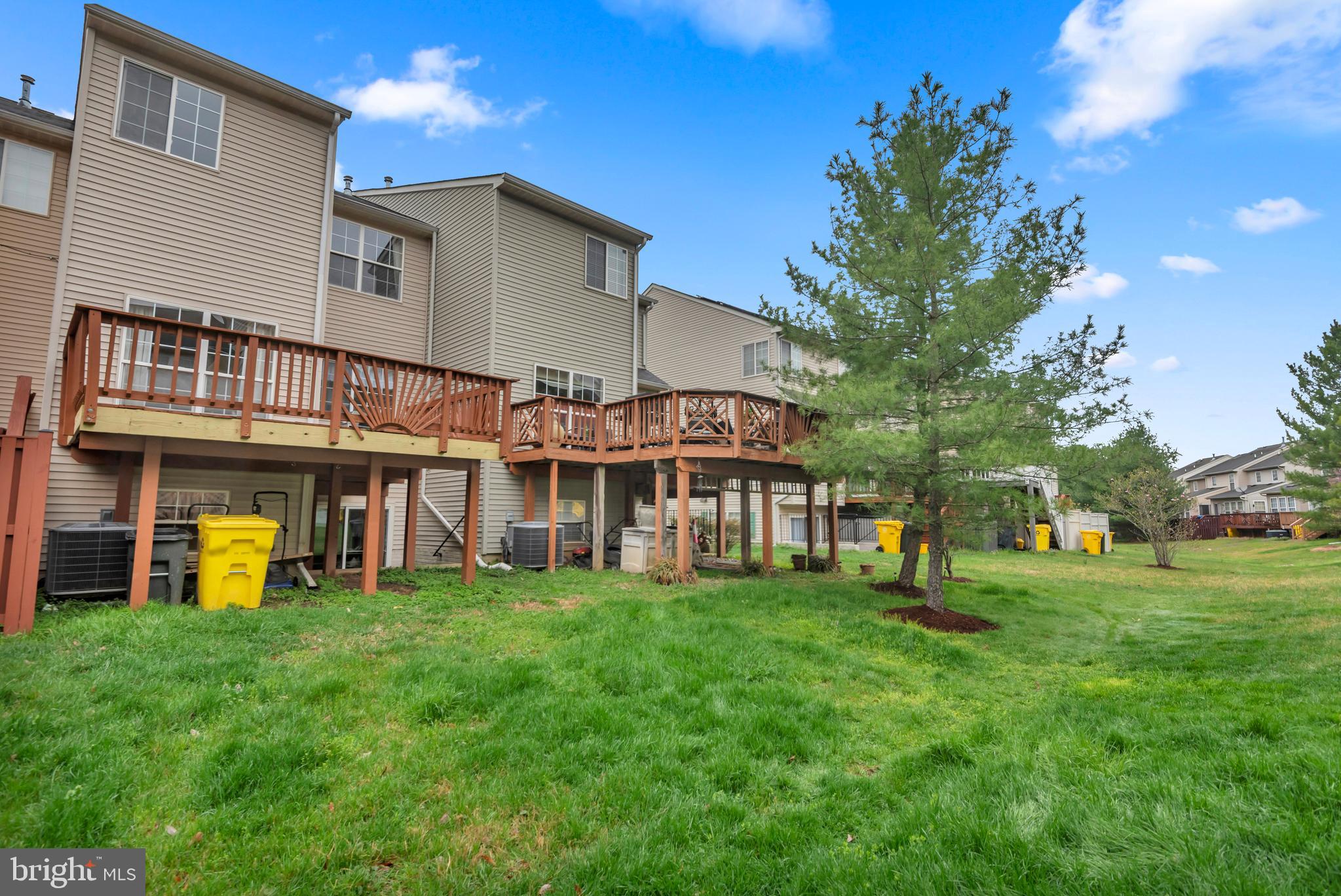 ENCLAVE AT SEVEN OAKS - Residential