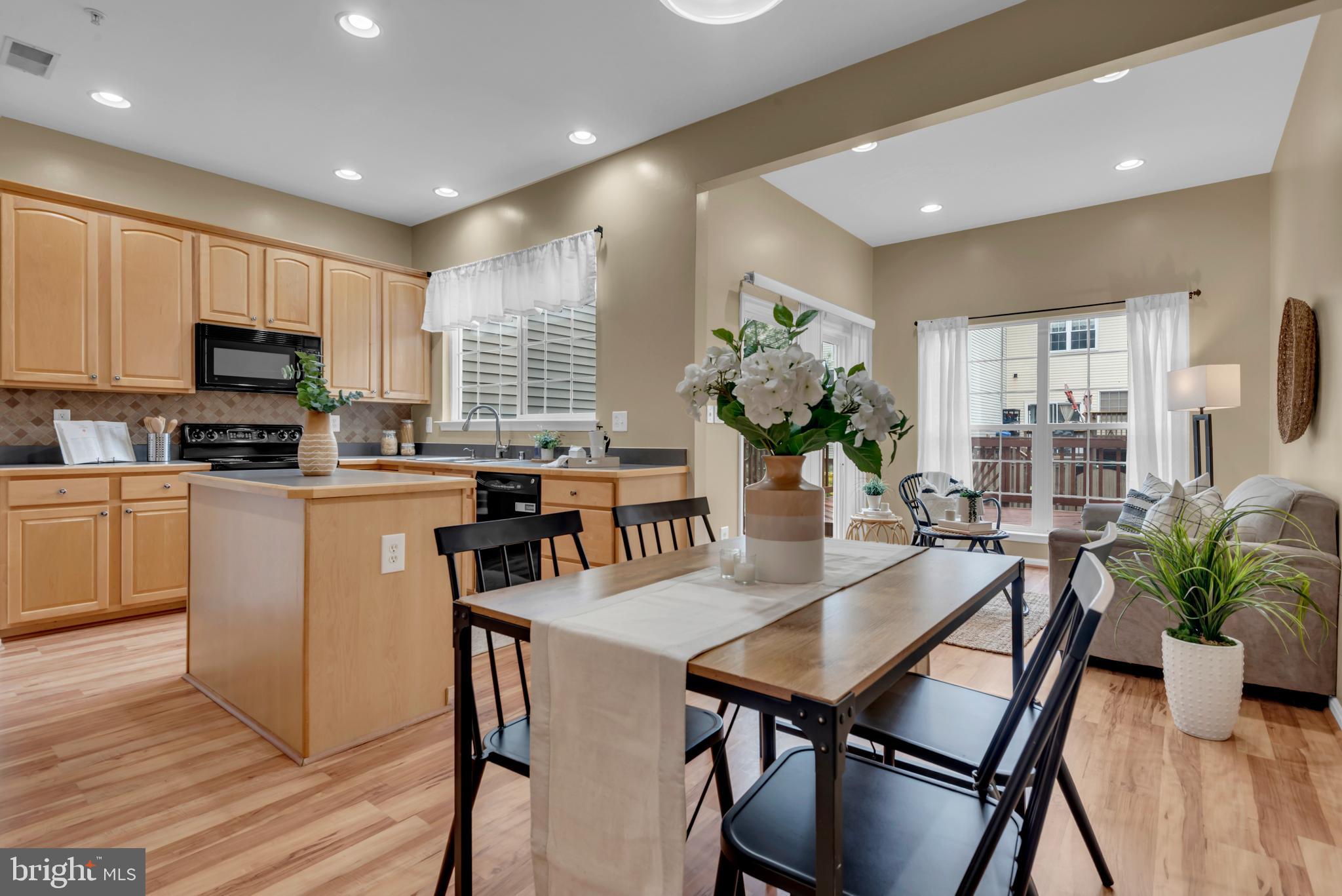 ENCLAVE AT SEVEN OAKS - Residential