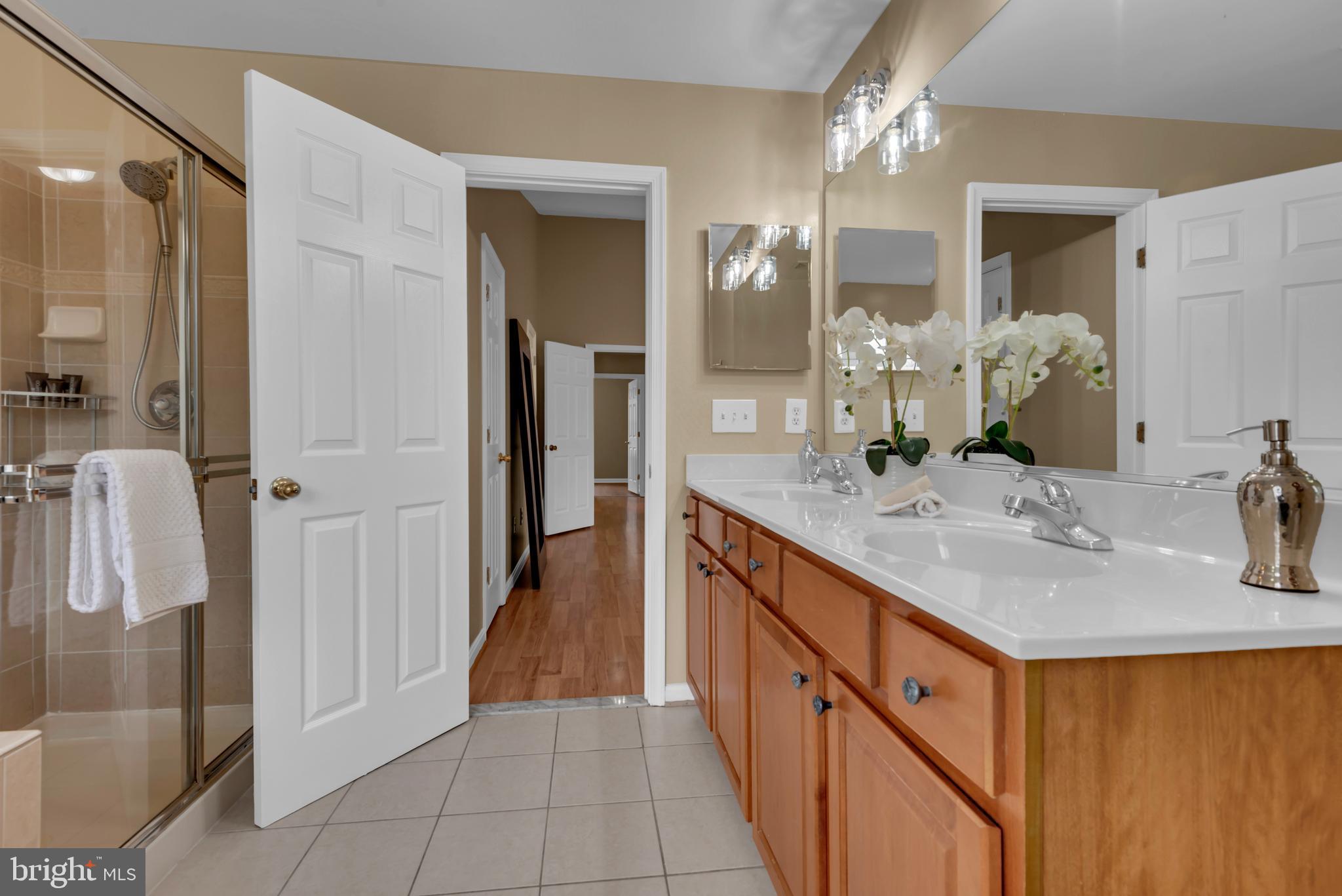 ENCLAVE AT SEVEN OAKS - Residential