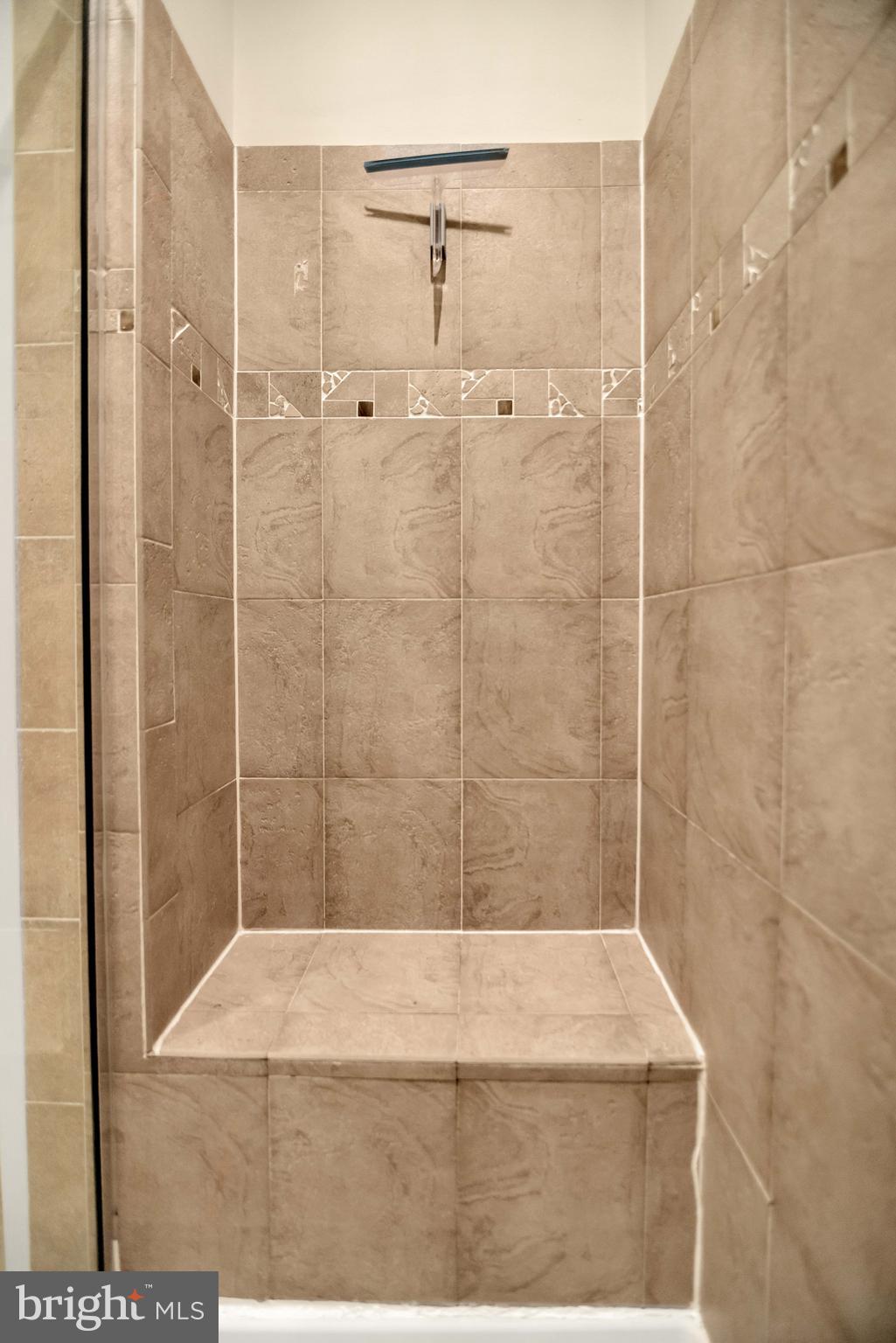 PINEY ORCHARD - Residential