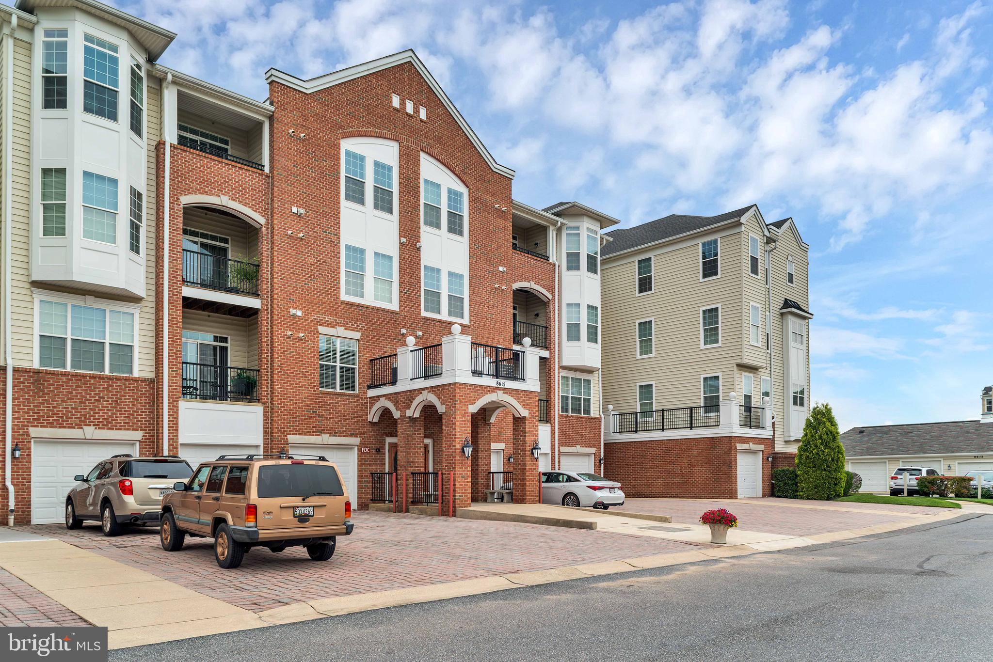 PINEY ORCHARD - Residential