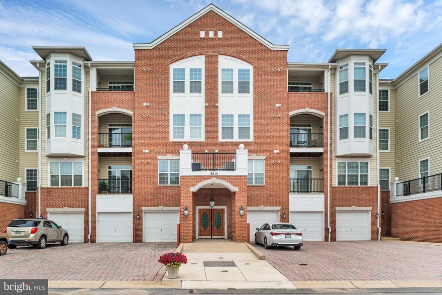 Cedar Ridge at Piney Orchard an Active Adult Community (55+) located in the heart of Piney Orchard!  This Condo is situated within a Community featuring a Clubhouse, Gym, Library and Outdoor pool.  Top Floor Penthouse with 2 bedrooms, 2 baths and Office space/Den with 1 car garage.  Community amenities include pool, clubhouse with exercise room, tennis courts  and walking trails.  Conveniently located close to stores and restaurants. Enjoy! $5000 [Five Thousand] Fresh Paint & New Carpet Allowance