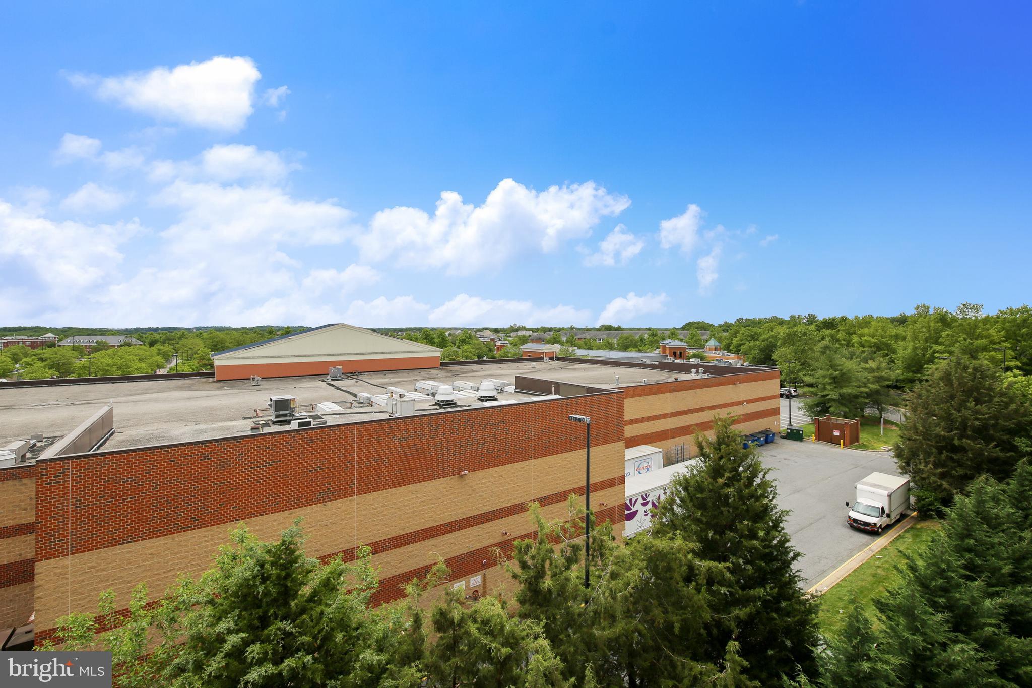 THE COLONNADE AT KENTLANDS - Residential