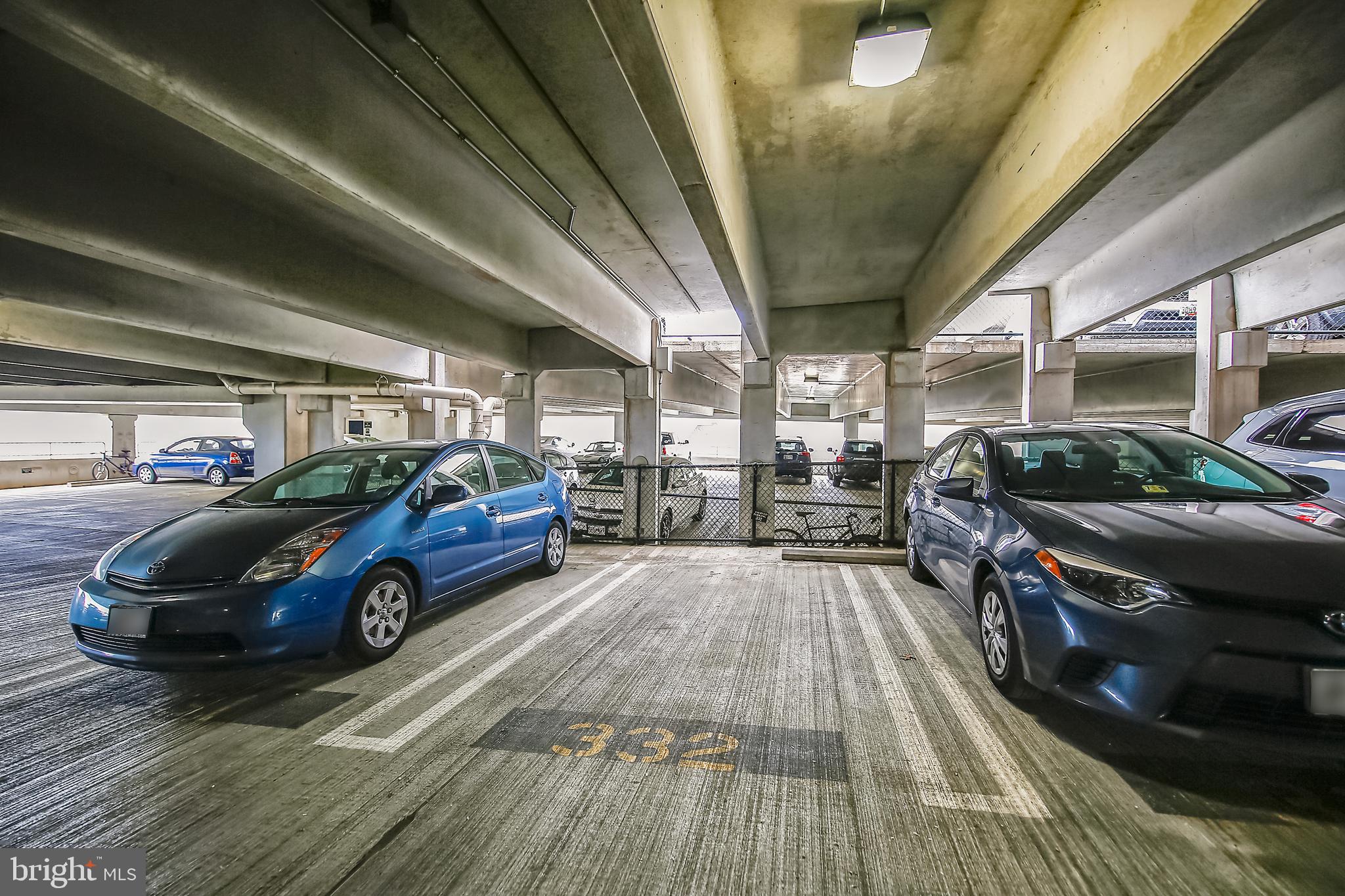 THE COLONNADE AT KENTLANDS - Residential