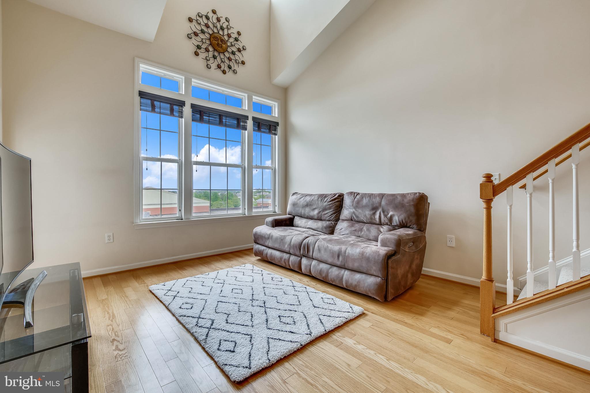 THE COLONNADE AT KENTLANDS - Residential