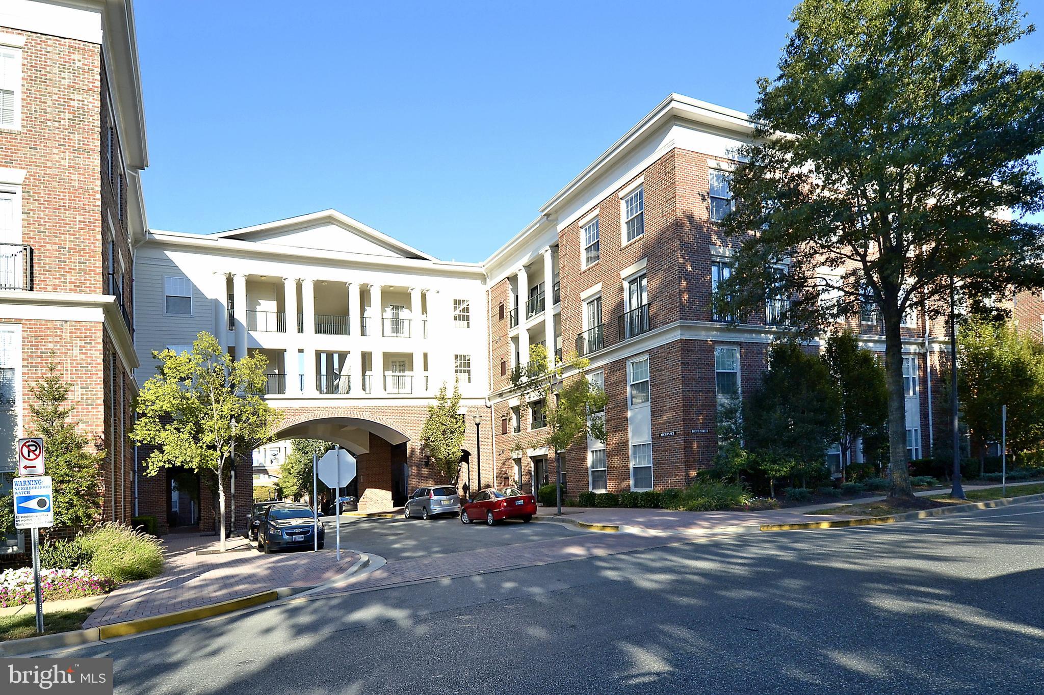 THE COLONNADE AT KENTLANDS - Residential