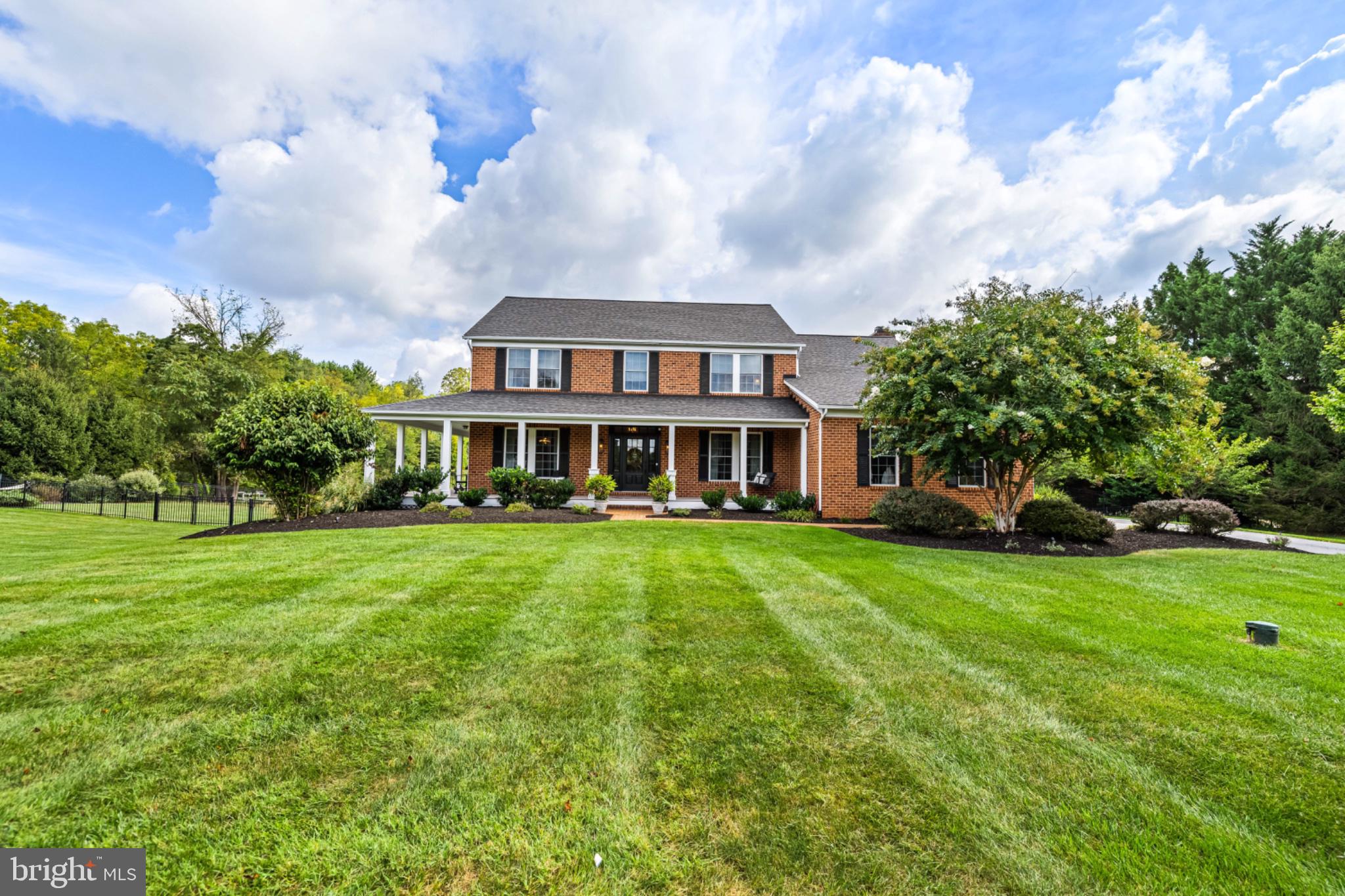 10 DEER CREEK COURT