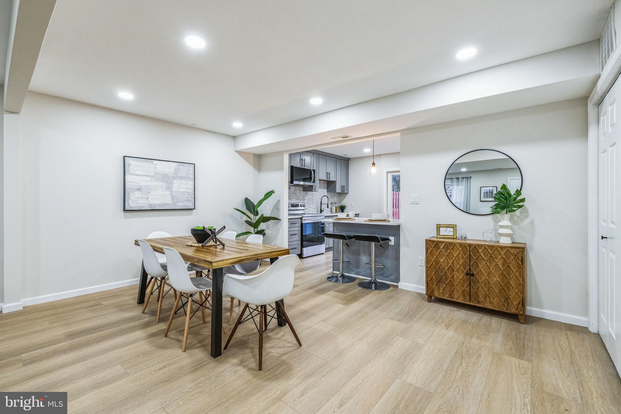 INDIAN VAL MDWS - Residential