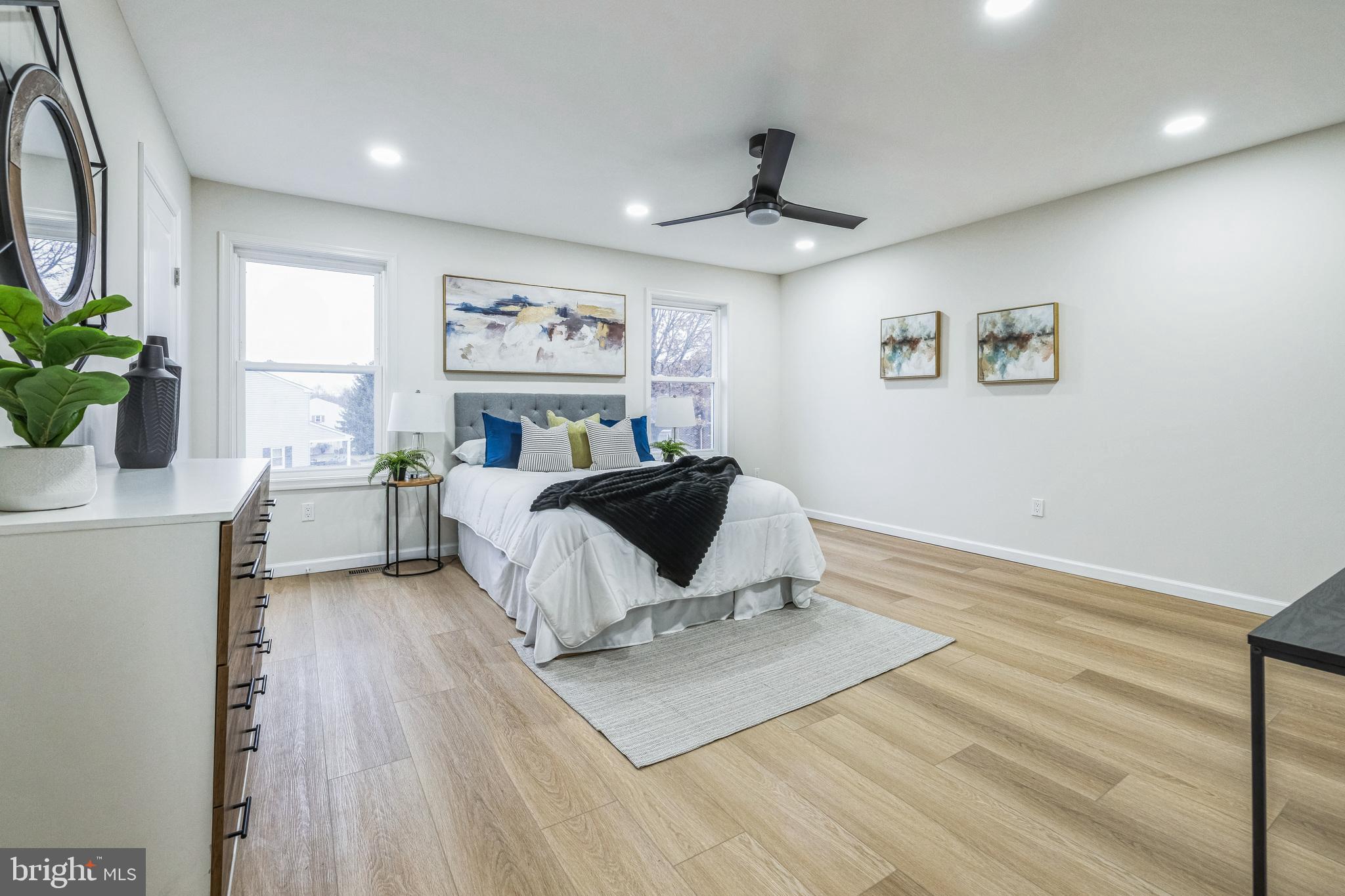 INDIAN VAL MDWS - Residential