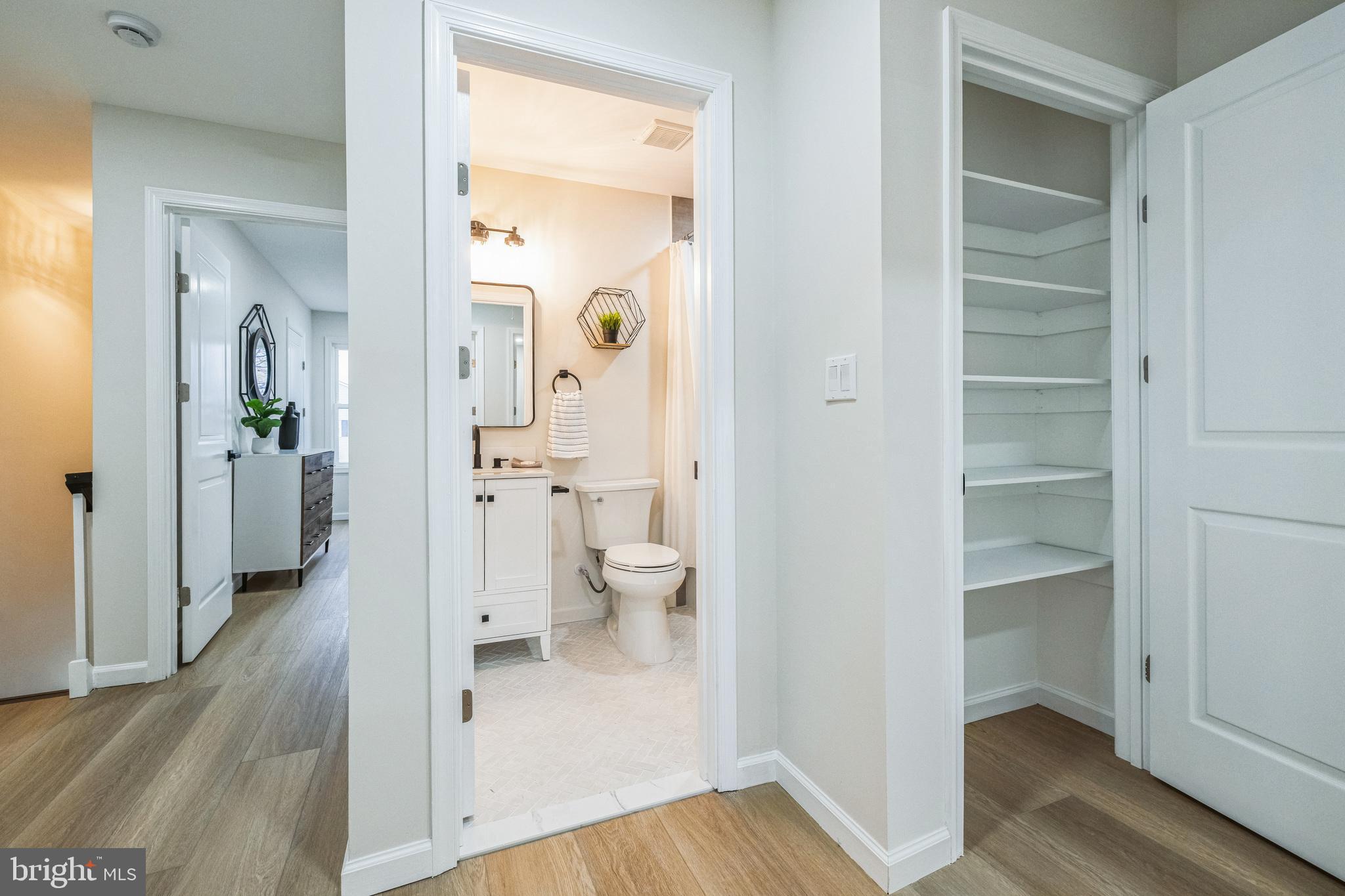 INDIAN VAL MDWS - Residential