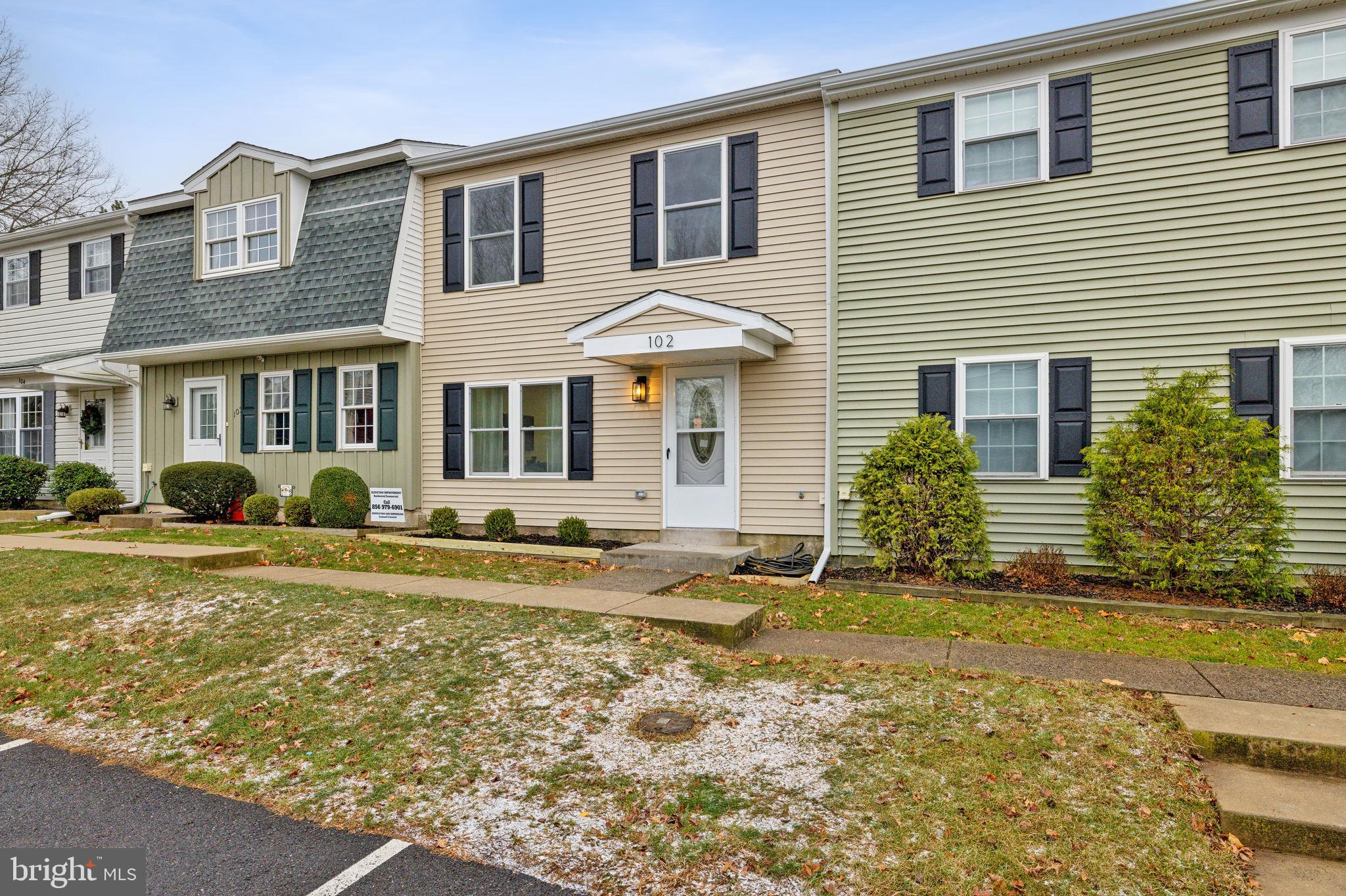 INDIAN VAL MDWS - Residential