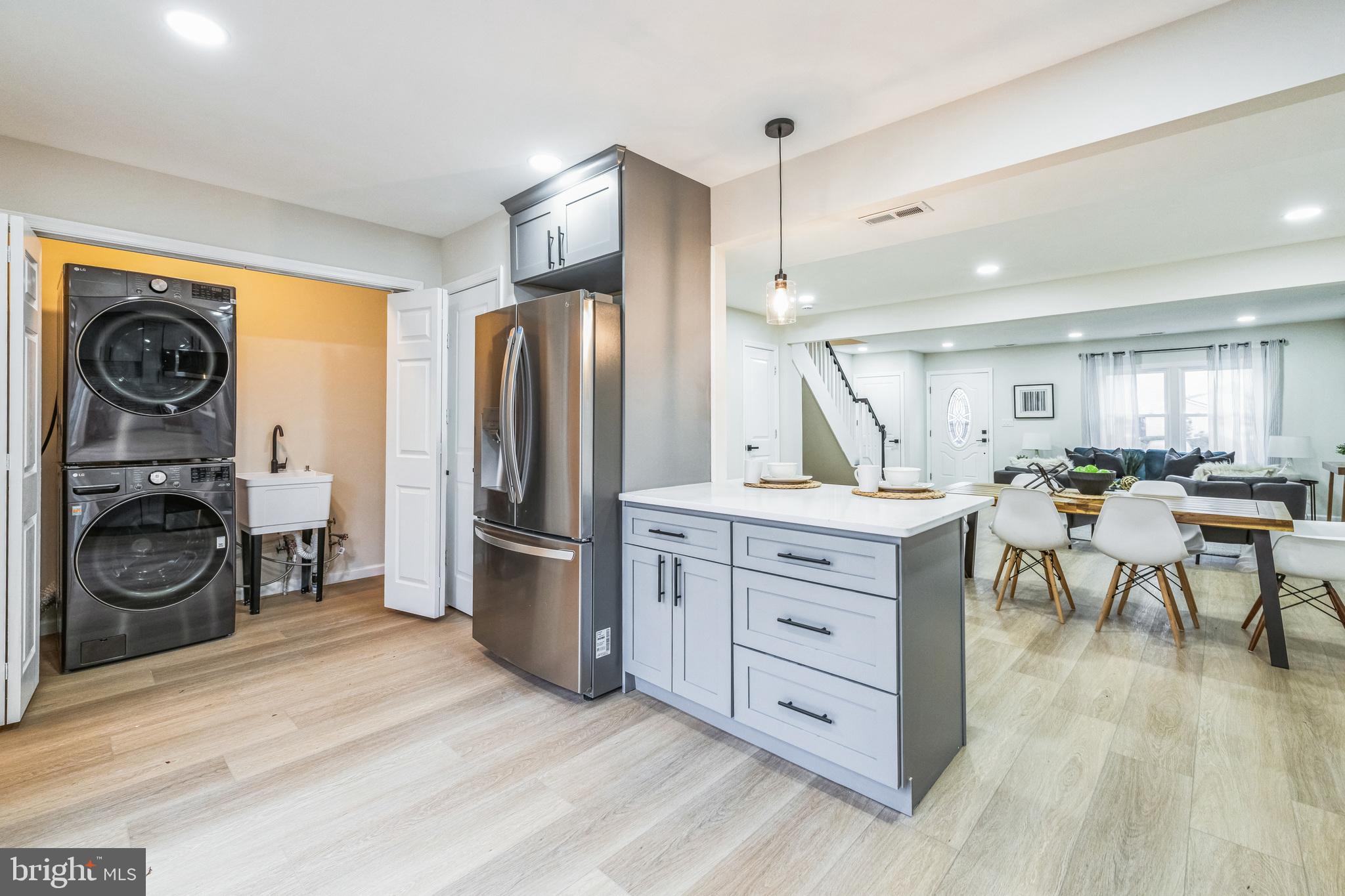 INDIAN VAL MDWS - Residential