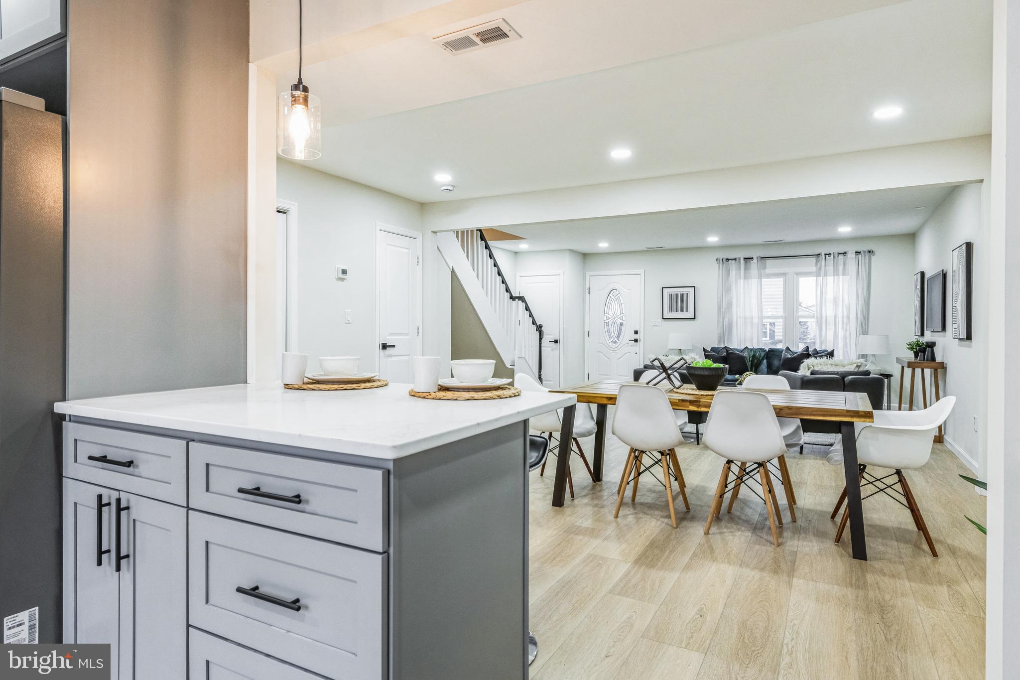 INDIAN VAL MDWS - Residential