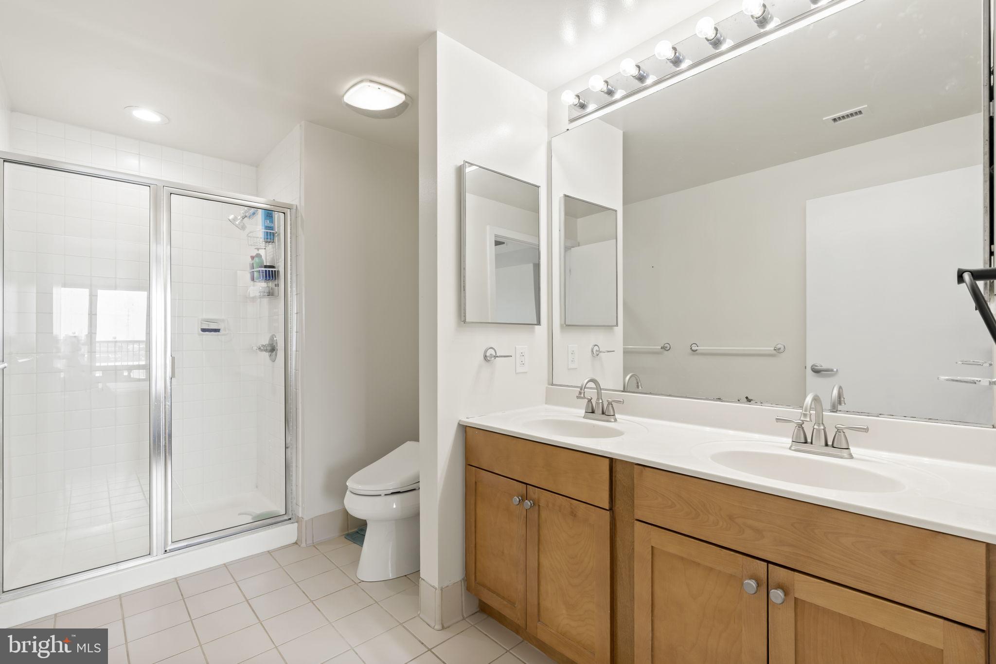 DOCKSIDE CONDOMINIUM - Residential