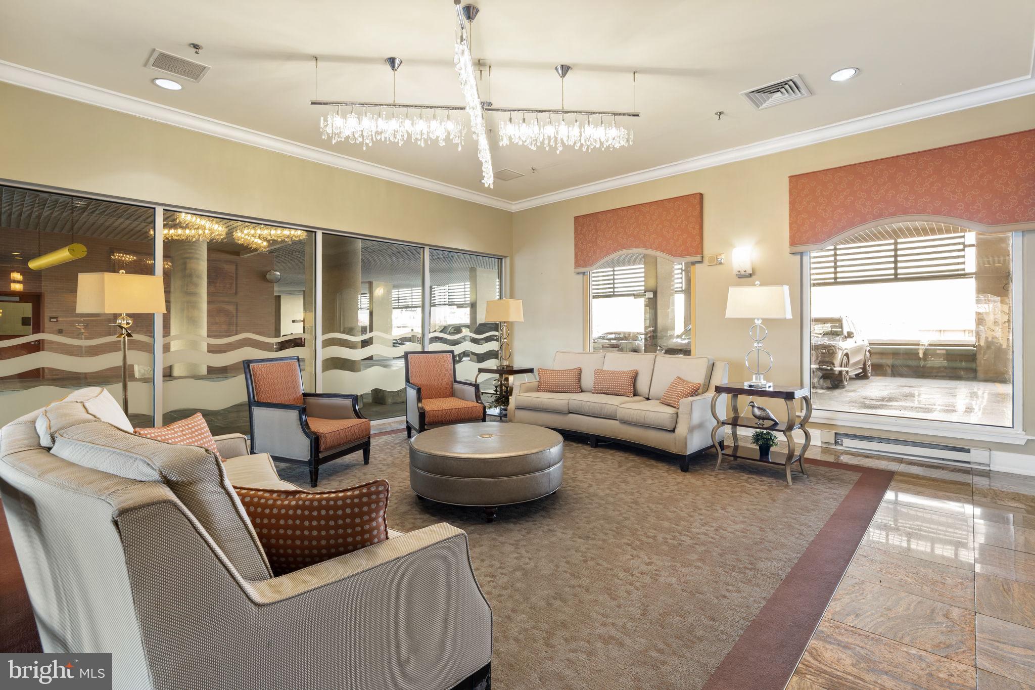 DOCKSIDE CONDOMINIUM - Residential