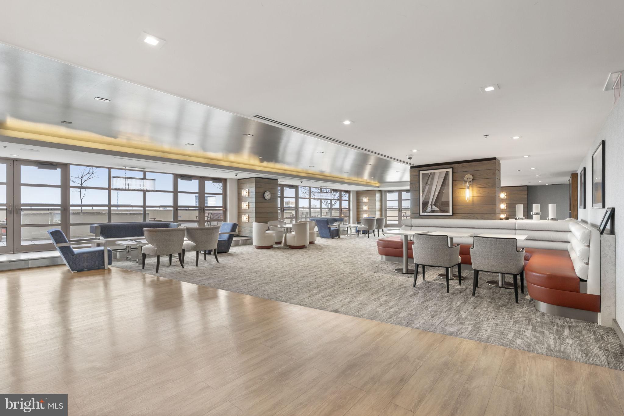 DOCKSIDE CONDOMINIUM - Residential