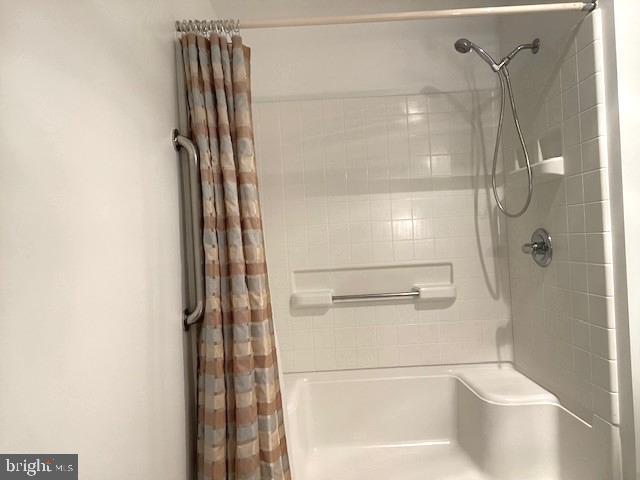 LEISURE WORLD - Residential