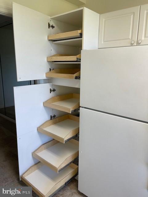 LEISURE WORLD - Residential