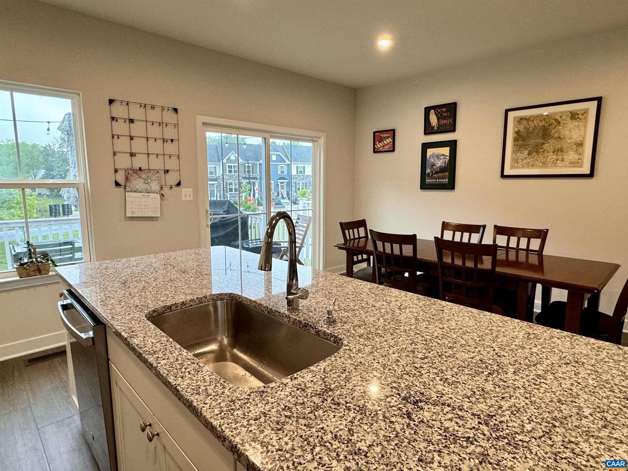 FOREST LAKES - Residential Lease