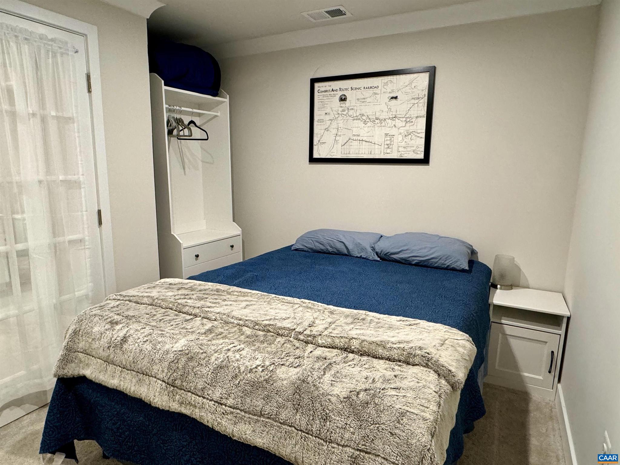 FOREST LAKES - Residential Lease