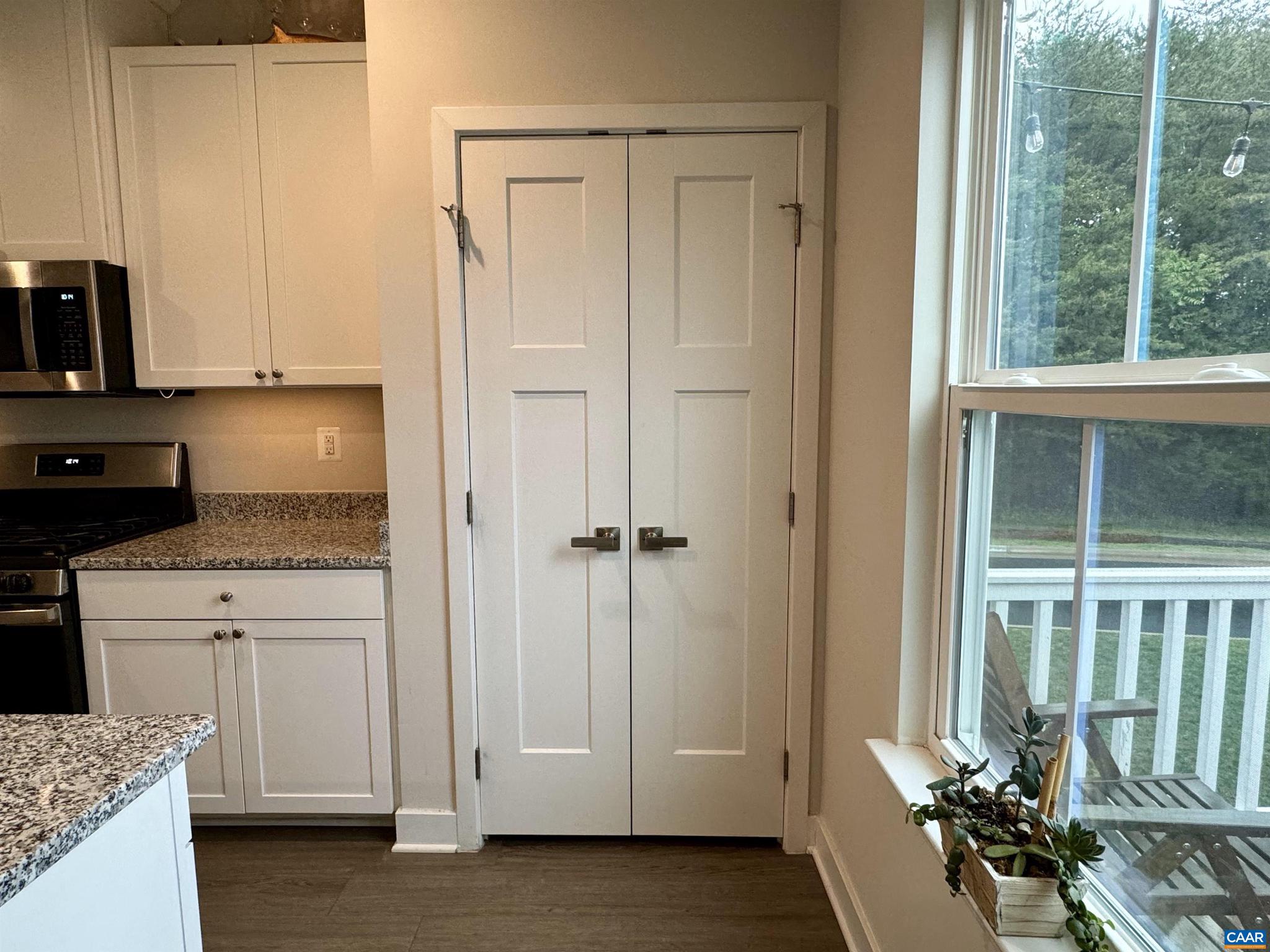 FOREST LAKES - Residential Lease