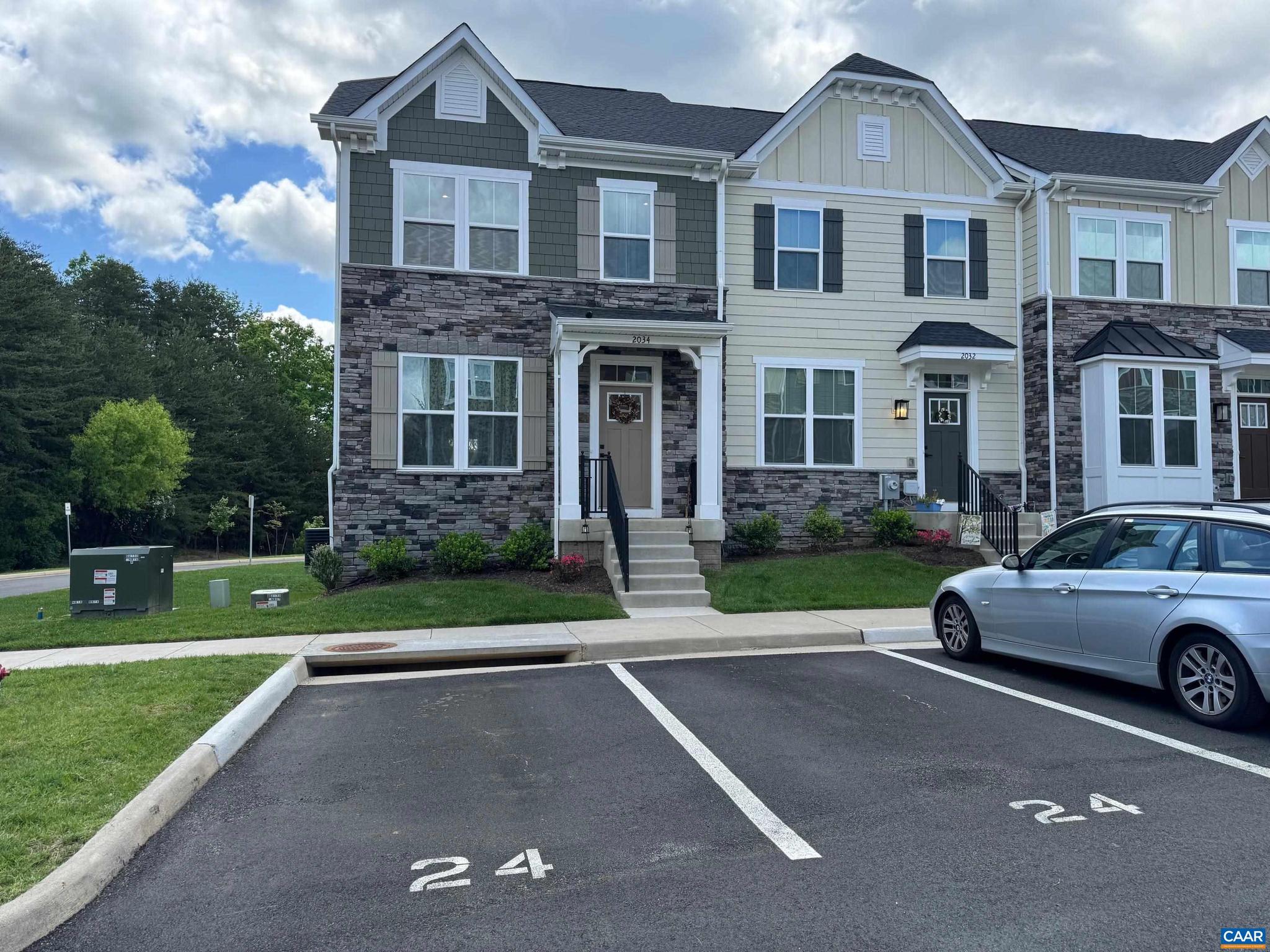 FOREST LAKES - Residential Lease