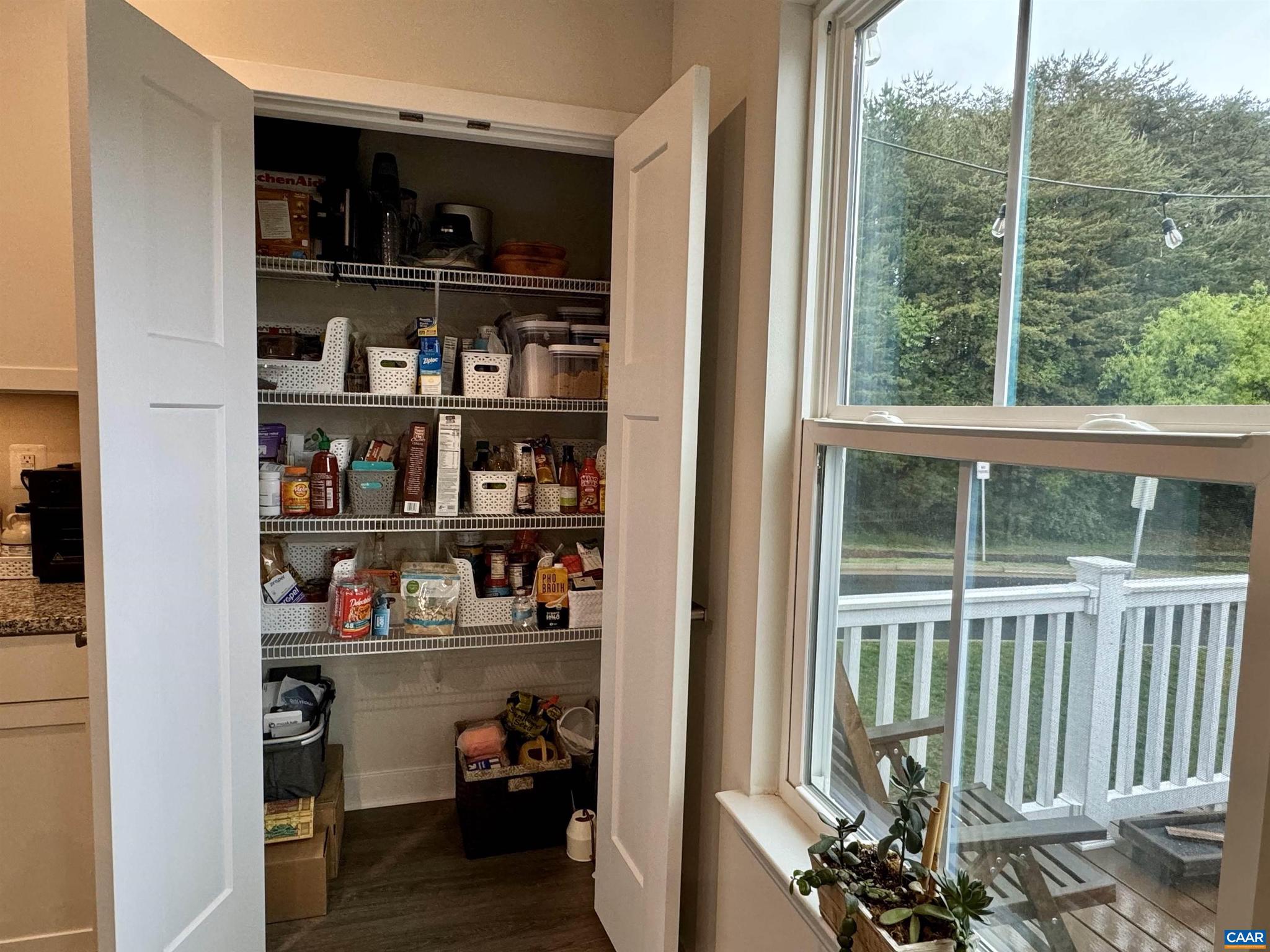 FOREST LAKES - Residential Lease