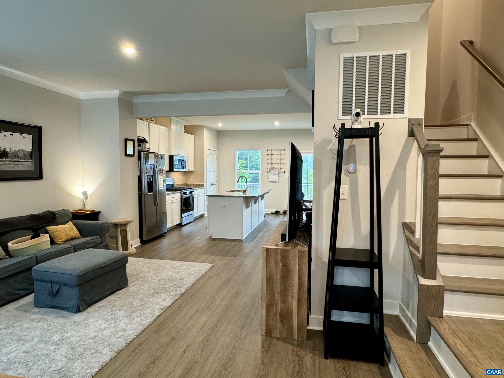 FOREST LAKES - Residential Lease