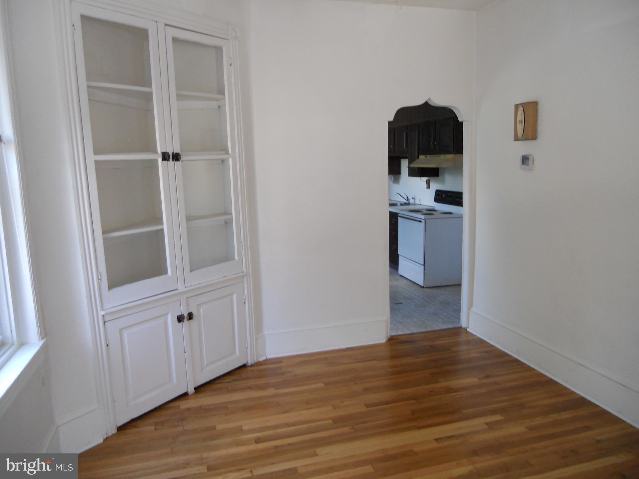 EAST FALLS - Residential Lease