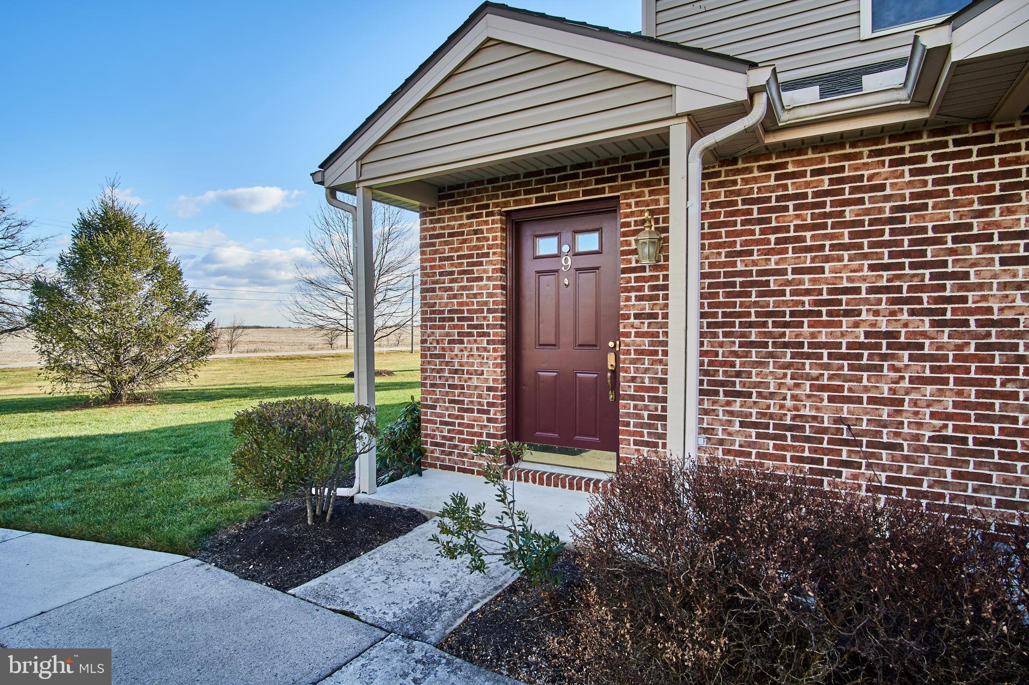 MAYAPPLE - Residential