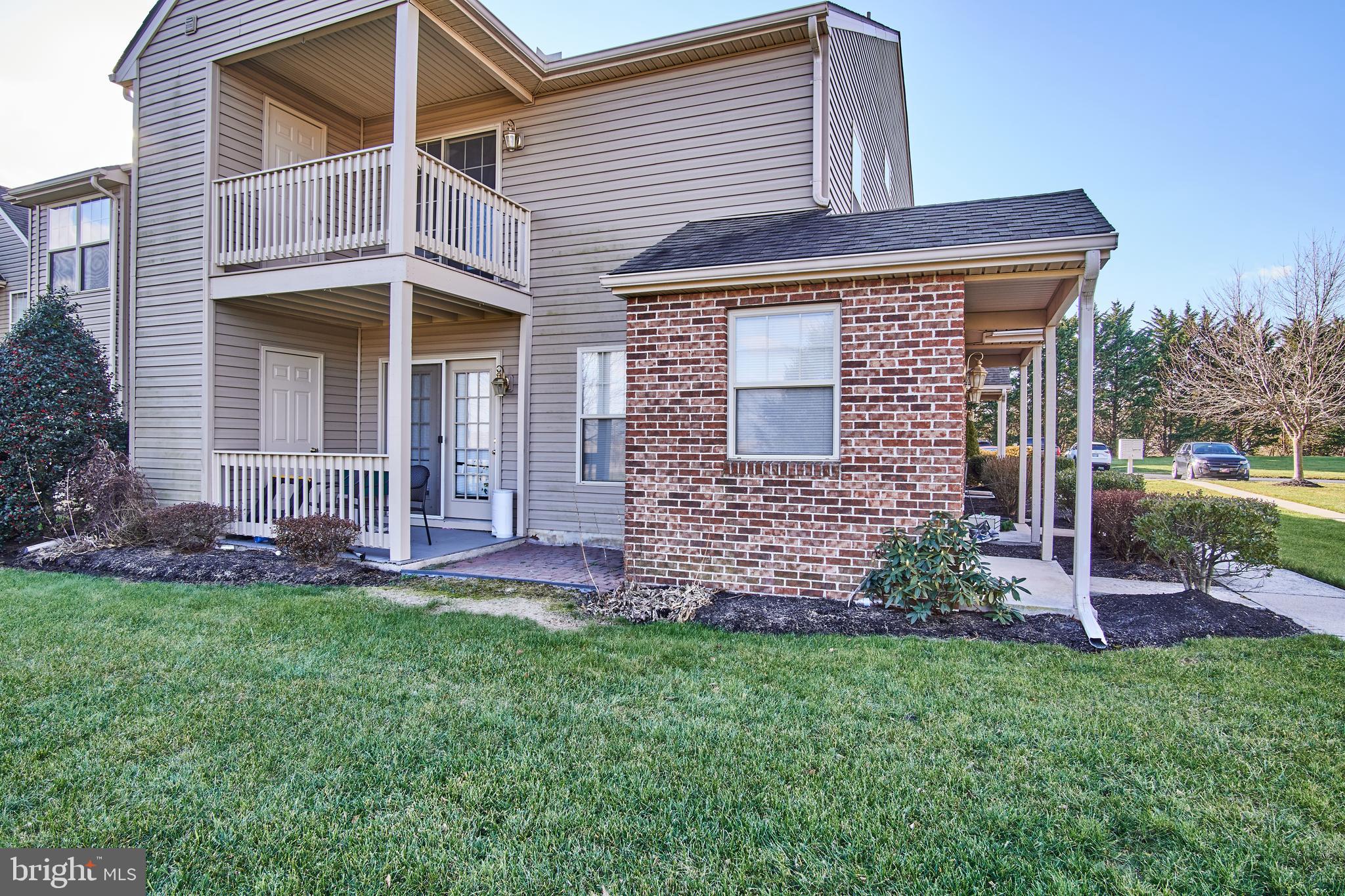 MAYAPPLE - Residential