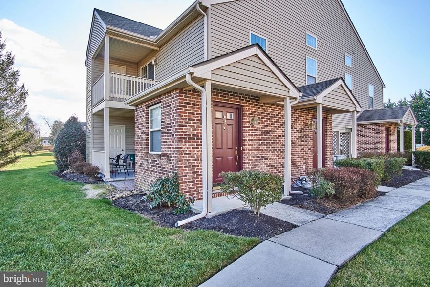 Walk to the golf course from this 2 Bedroom, 2 Bath condo in South Middleton Township next to Mayapple Golf Course.  The condo is located on the second floor and has high ceilings in Living Room. Condo fee covers all exterior and grass maintenance  as well as snow removal and trash , roof etc .  Hassle free living! Very close to the War College, Route 81 & the PA Turnpike & shopping.  New Trex Deck, Large walk-in closet in master bedroom.  This condo is on the second floor of the building.