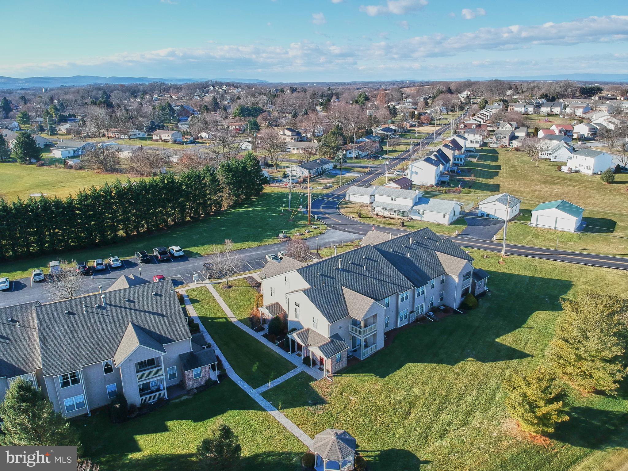 MAYAPPLE - Residential