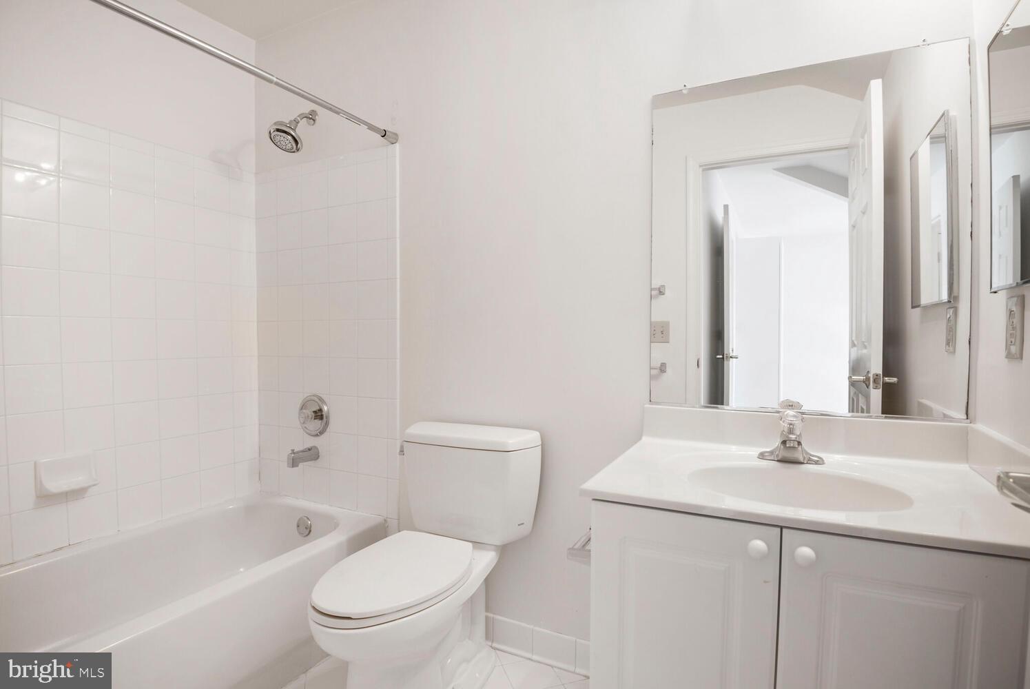 MAIN STREET - Residential Lease