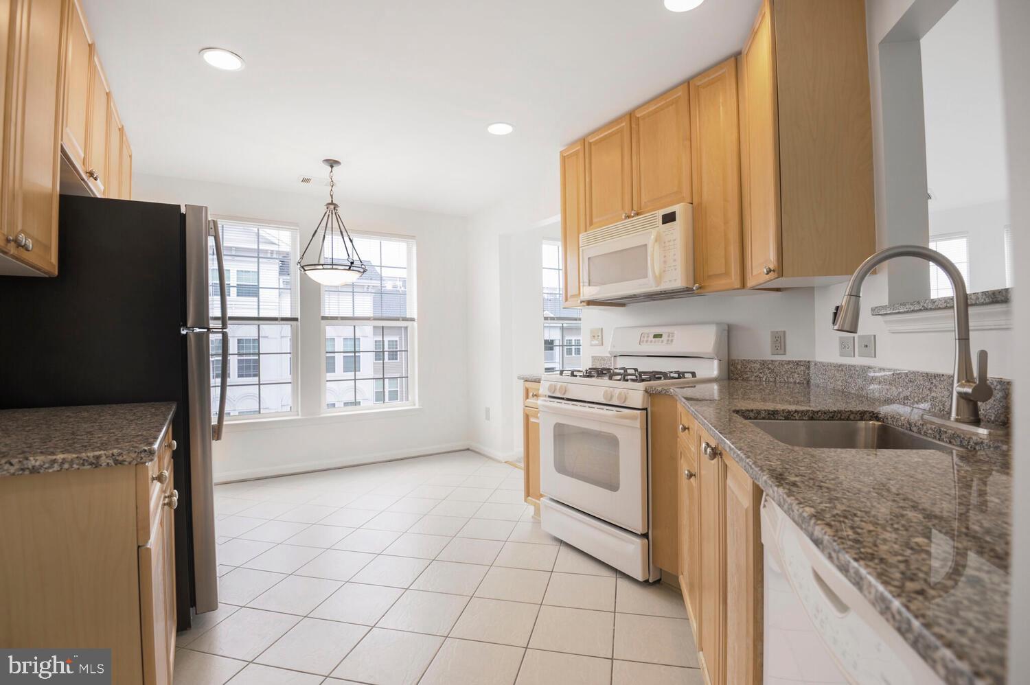 MAIN STREET - Residential Lease