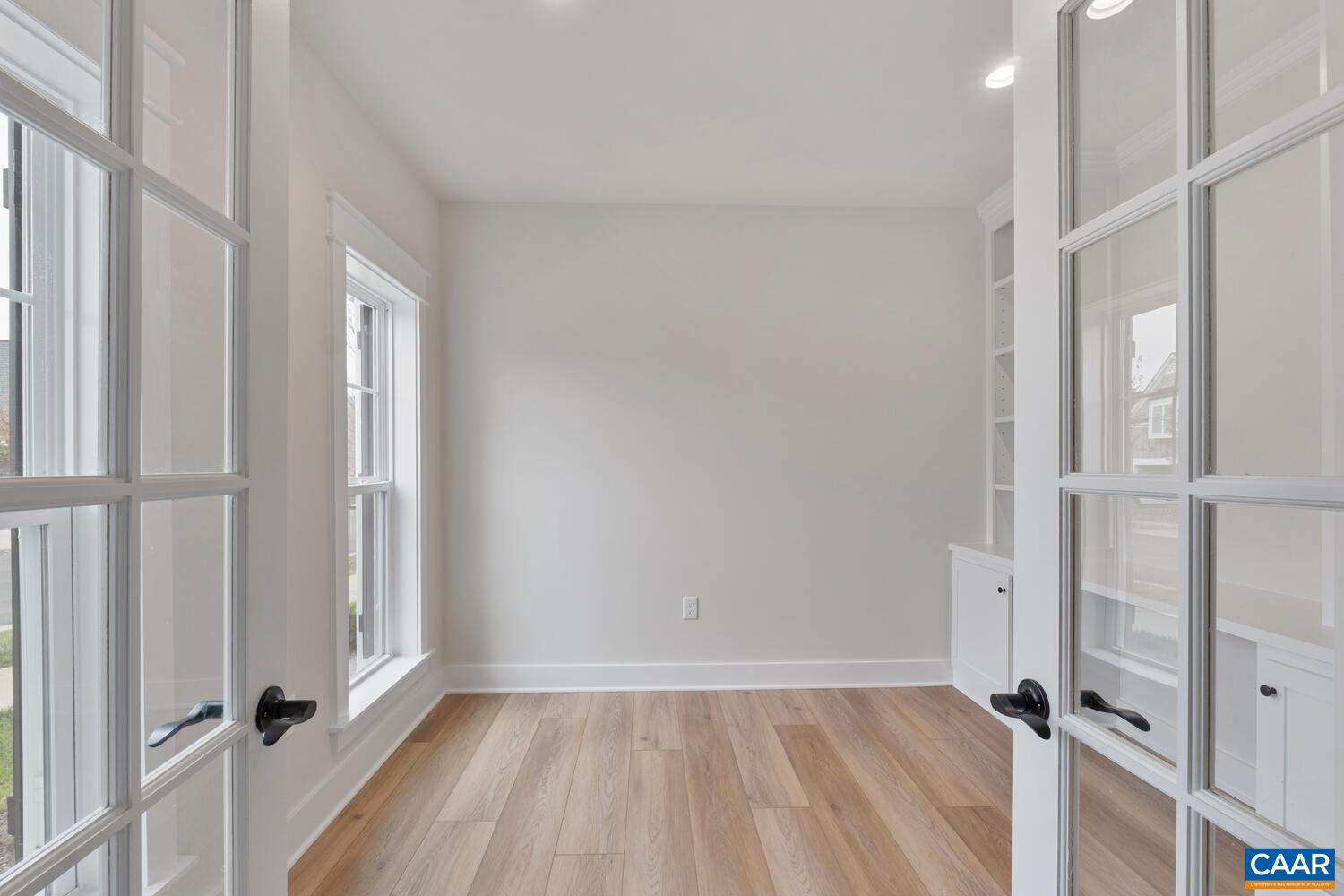 OLD TRAIL - Residential