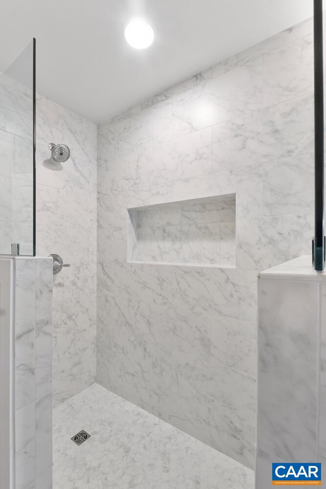 OLD TRAIL - Residential