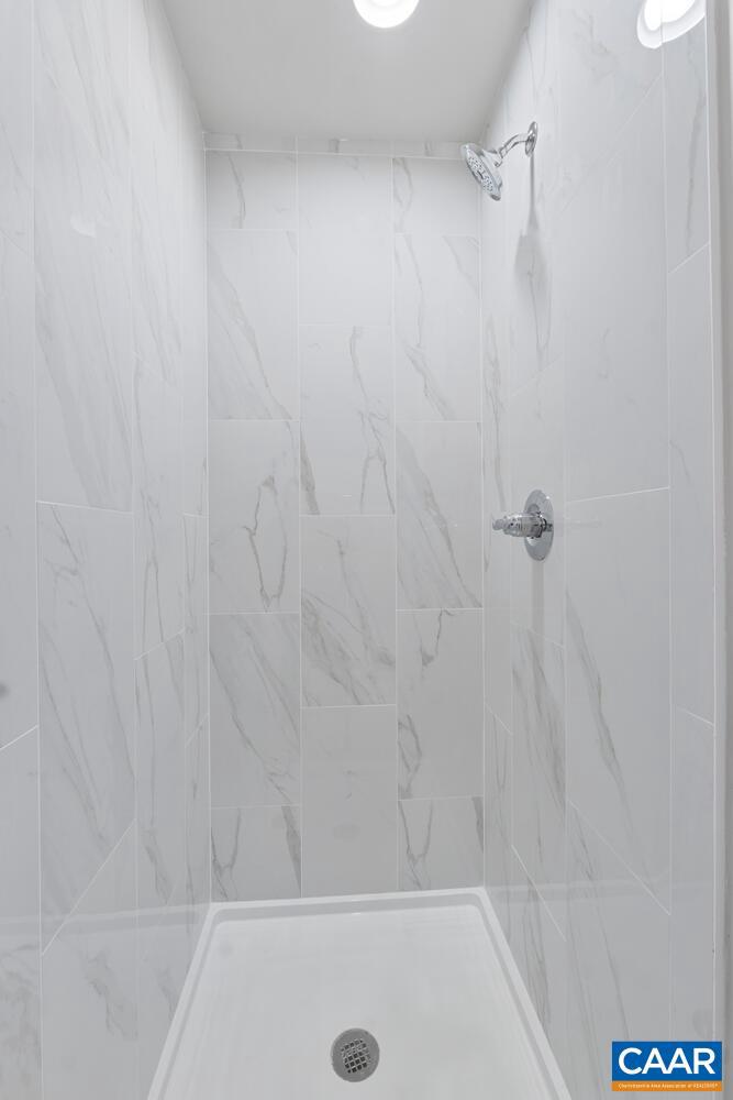 OLD TRAIL - Residential