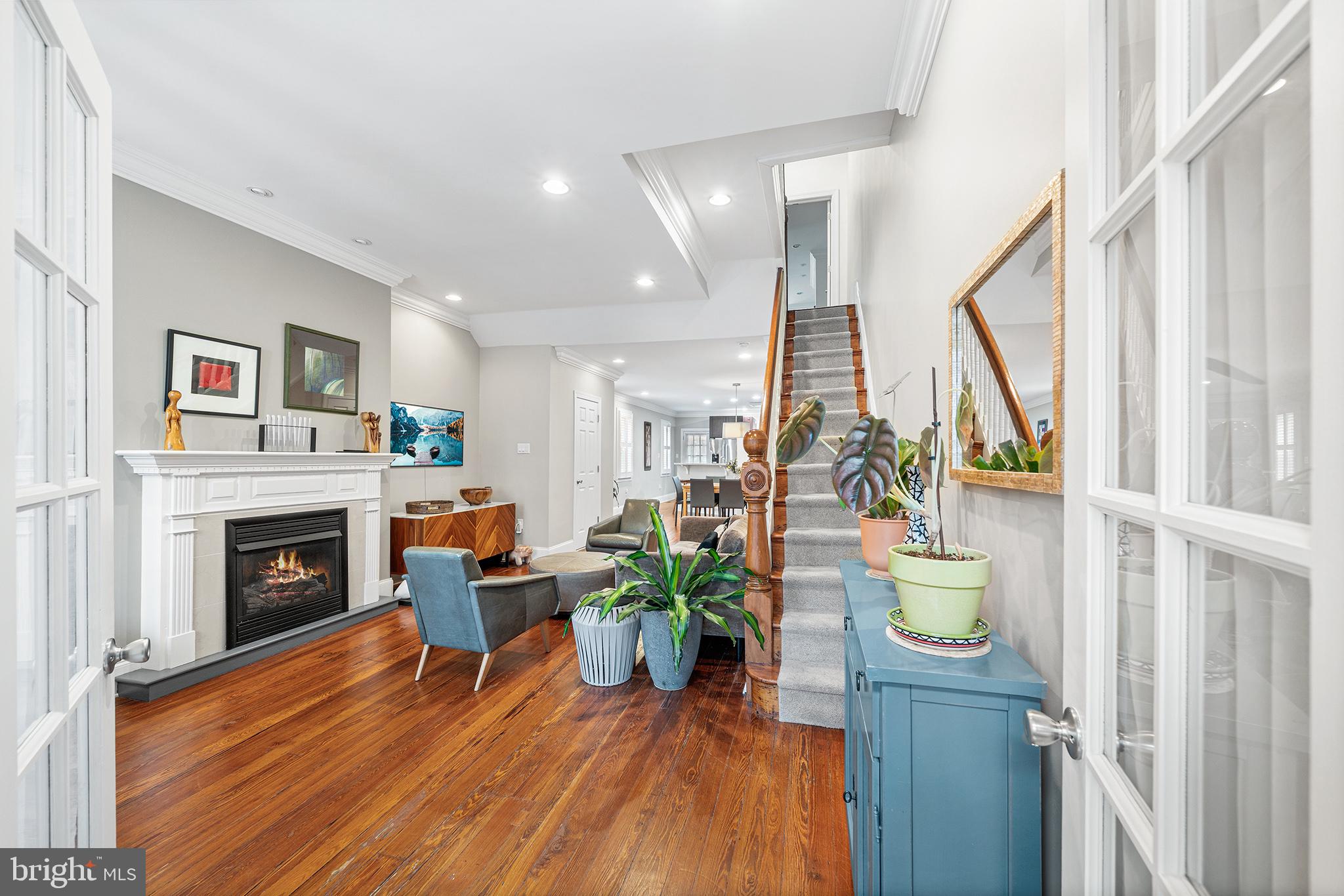 ART MUSEUM AREA - Residential