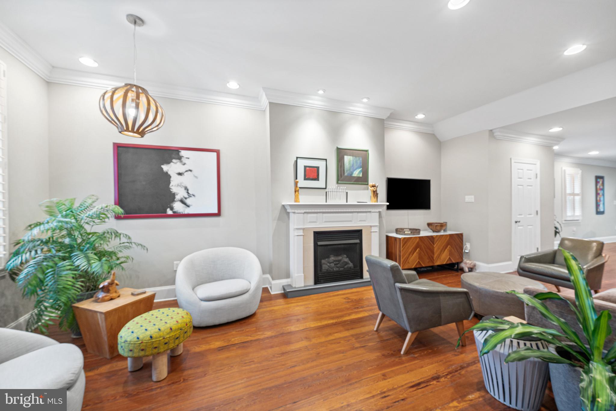 ART MUSEUM AREA - Residential