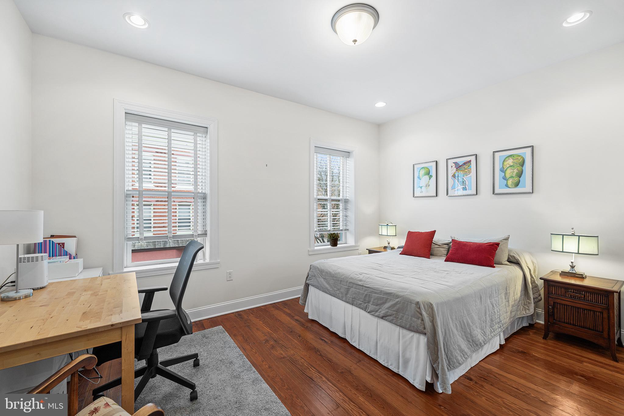 ART MUSEUM AREA - Residential